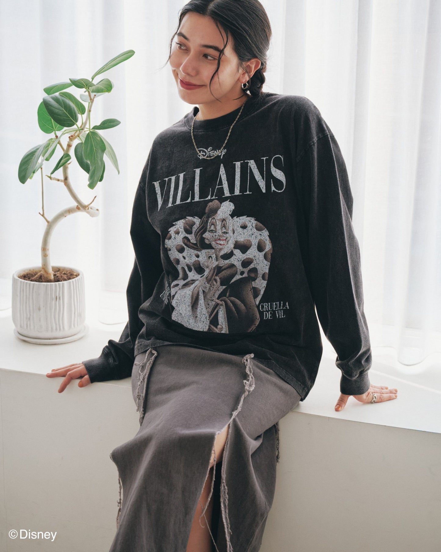 【Disneyヴィランズ】クルエラ マガジンロンTee