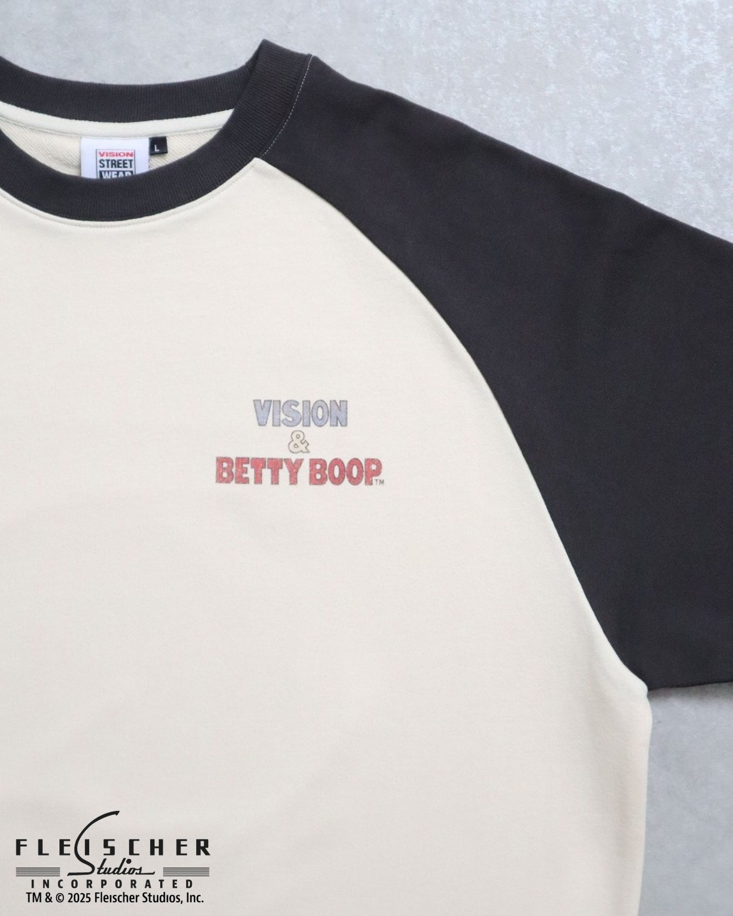 【BETTY BOOP™】 Drive Sweatshirt