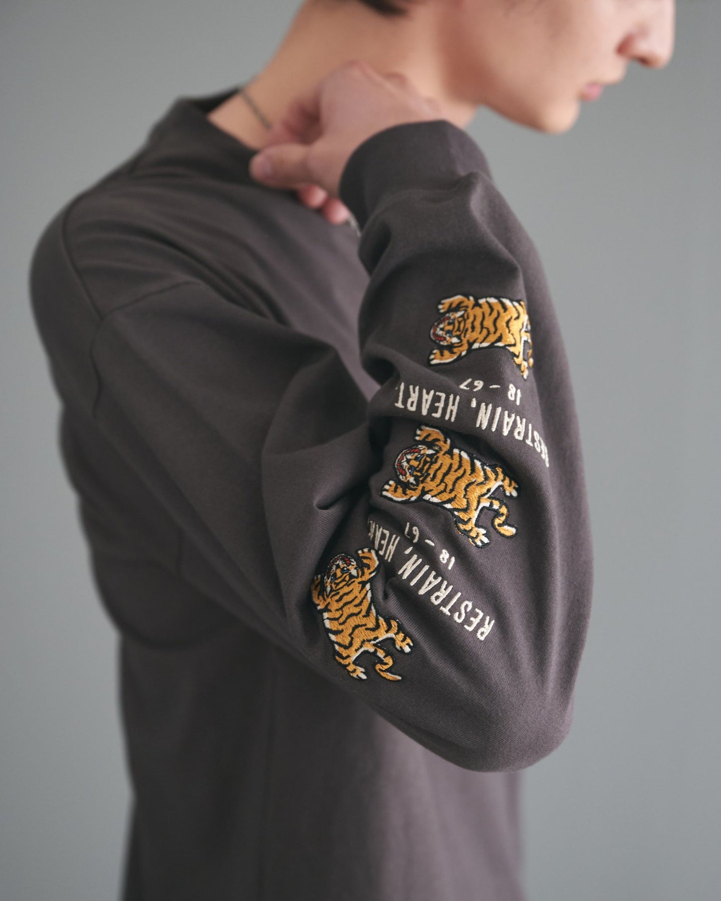 Tiger Sleeve L/S Tee