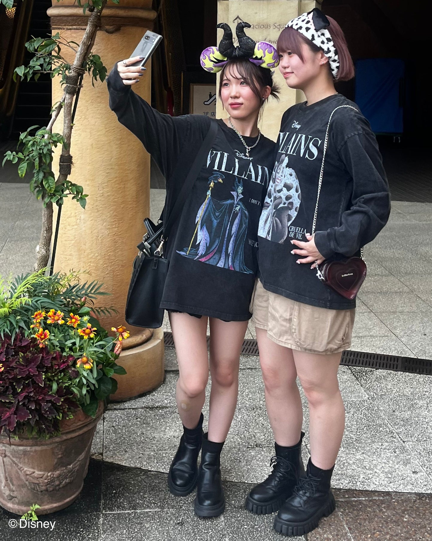 【Disneyヴィランズ】マレフィセント マガジンロンTee