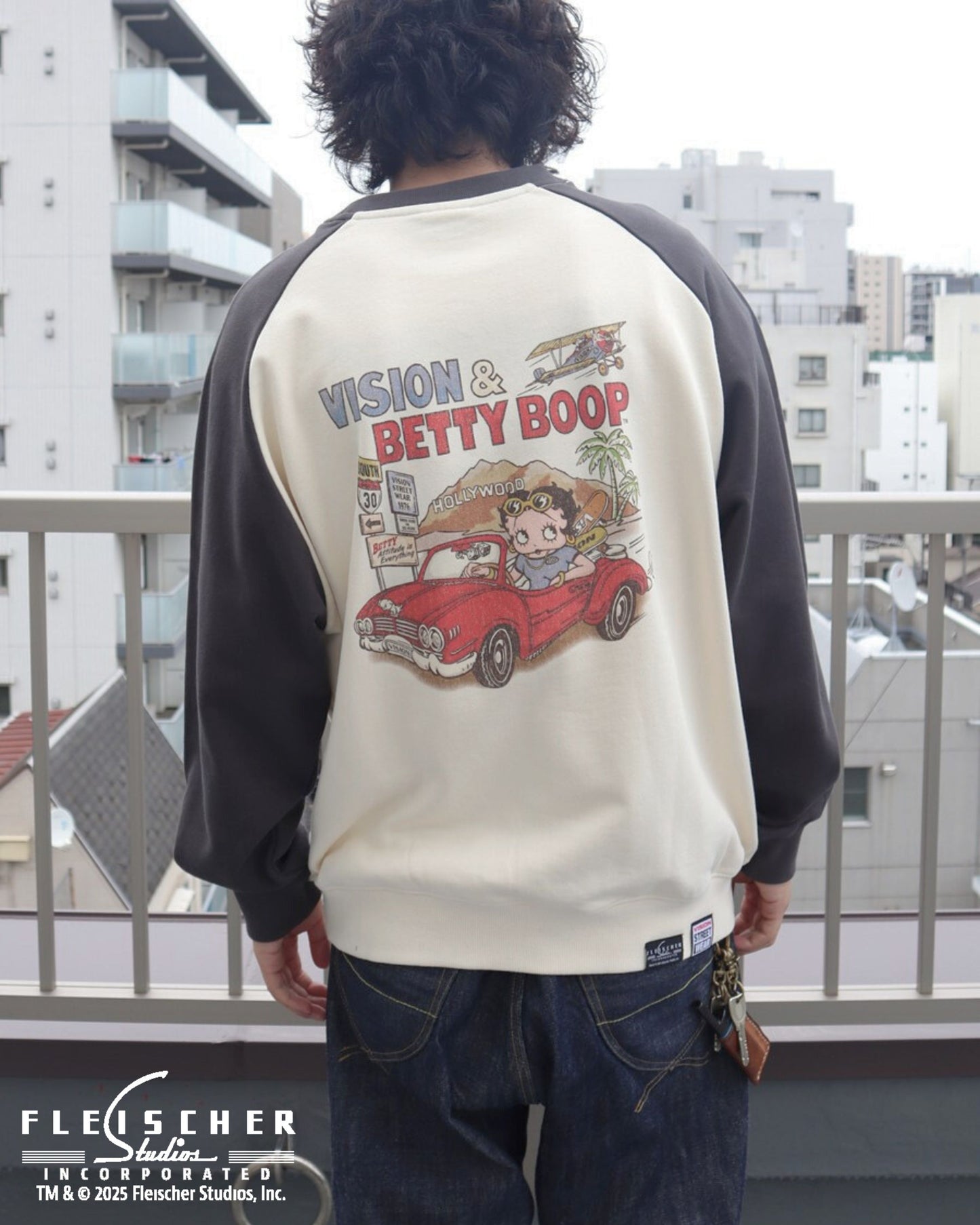 【BETTY BOOP™】 Drive Sweatshirt