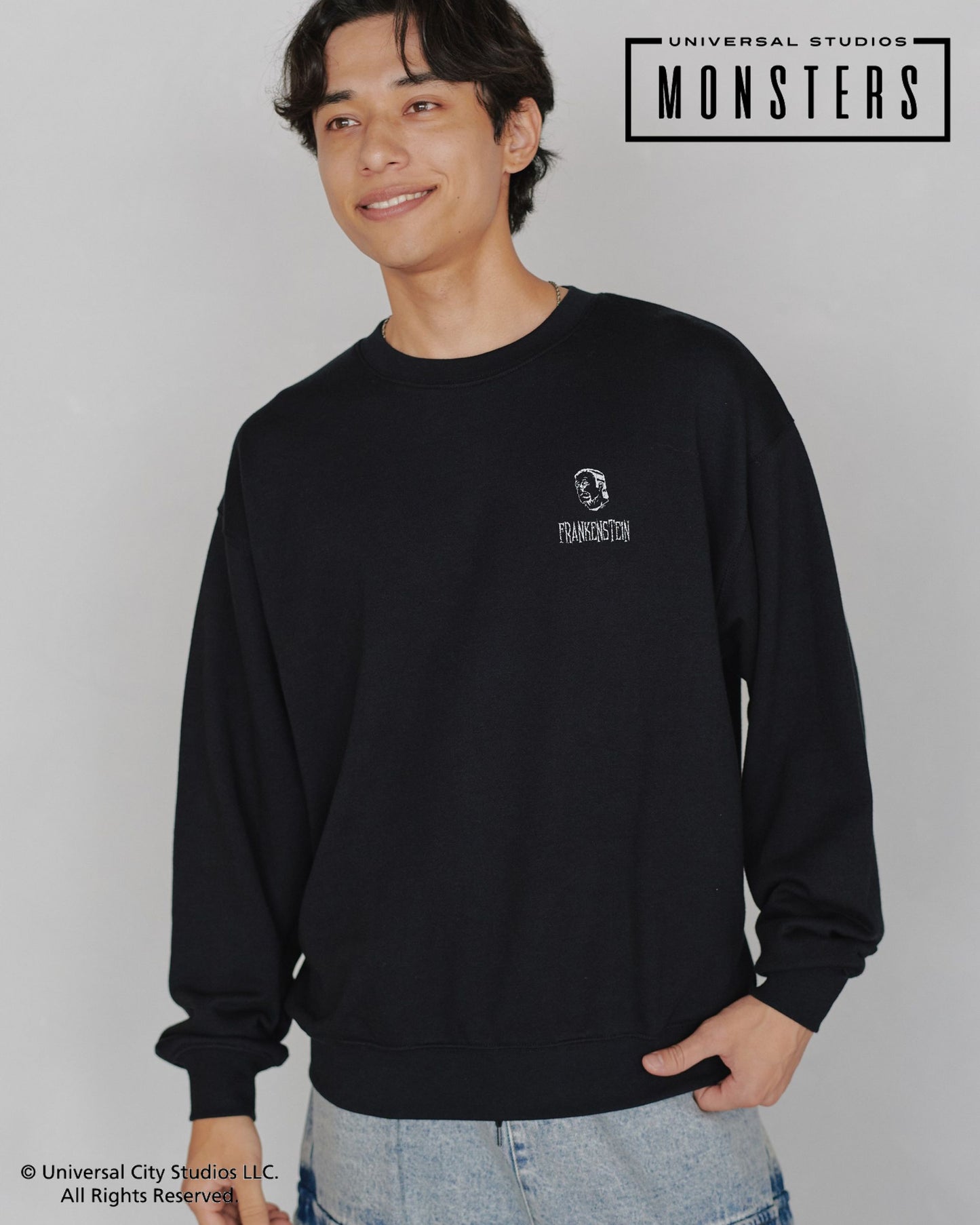 【UNIVERSAL MONSTERS】ポスターイラストスウェット フランケンシュタイン柄