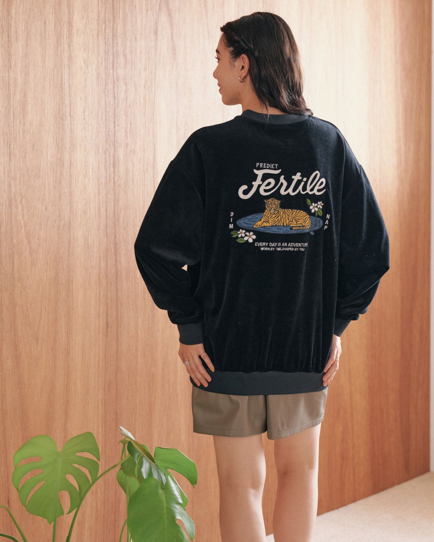 Tiger Surf Velor Sweatshirt