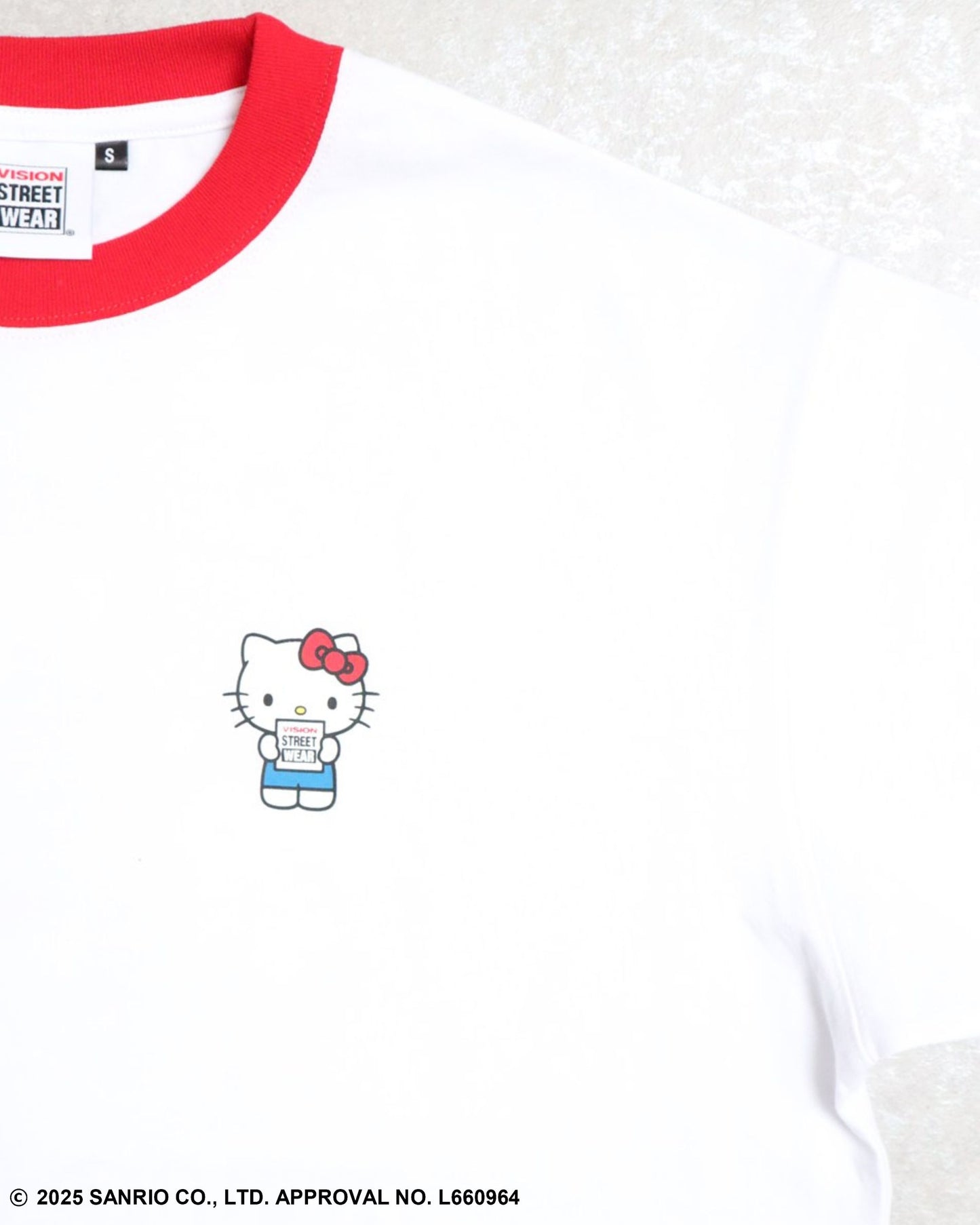 【サンリオキャラクターズ】Hello Kitty T-shirt