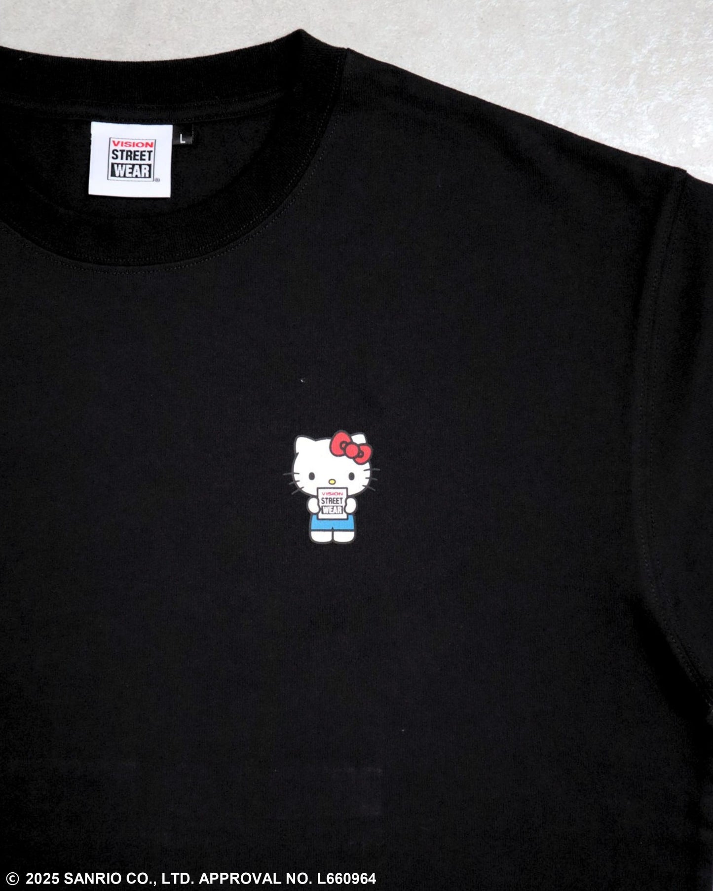 【サンリオキャラクターズ】Hello Kitty T-shirt