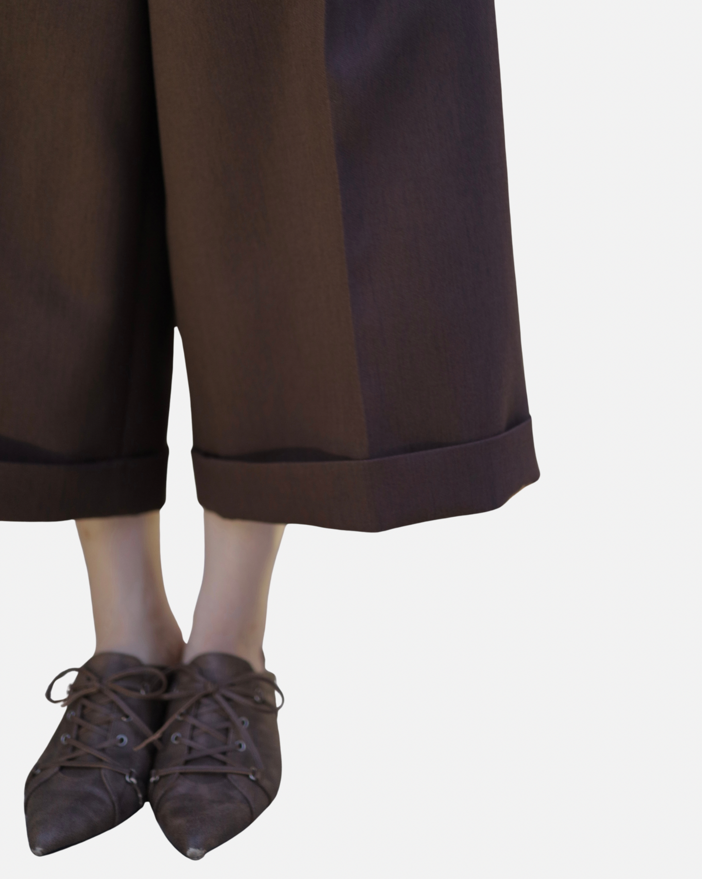 【LOILE】Avant Flap Shorts BROWN