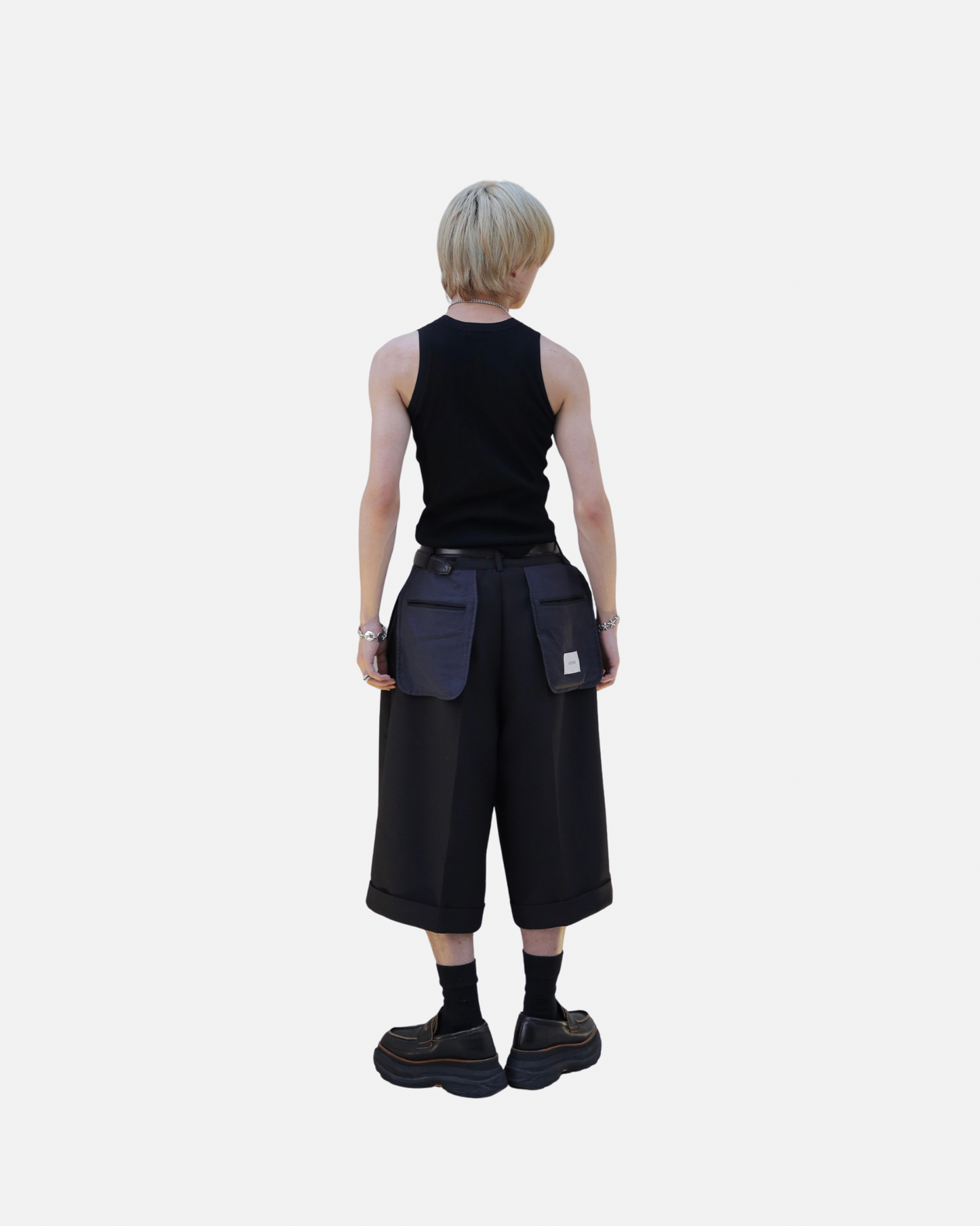 【LOILE】Avant Flap Shorts BLACK