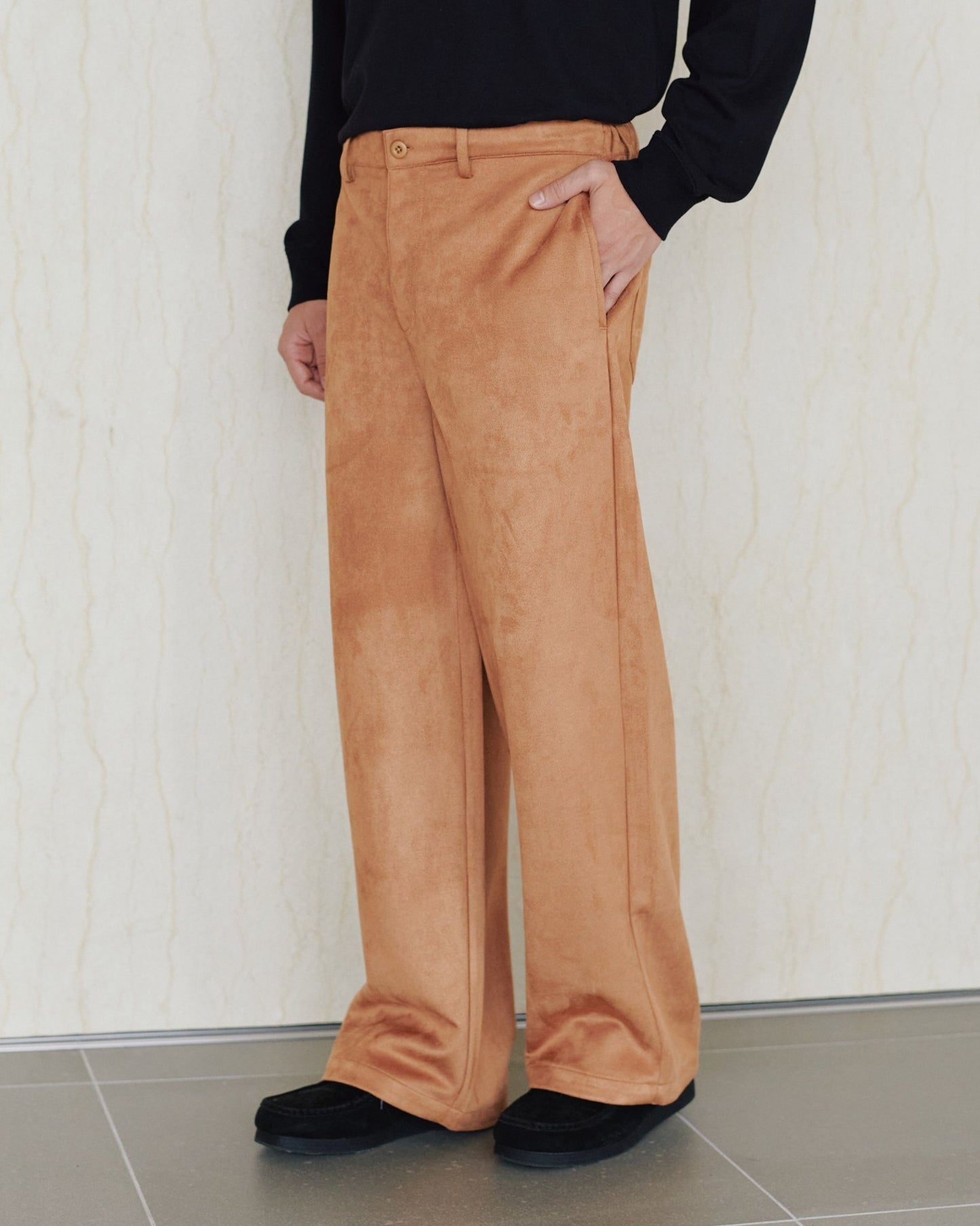 フェイクスウェードパンツ