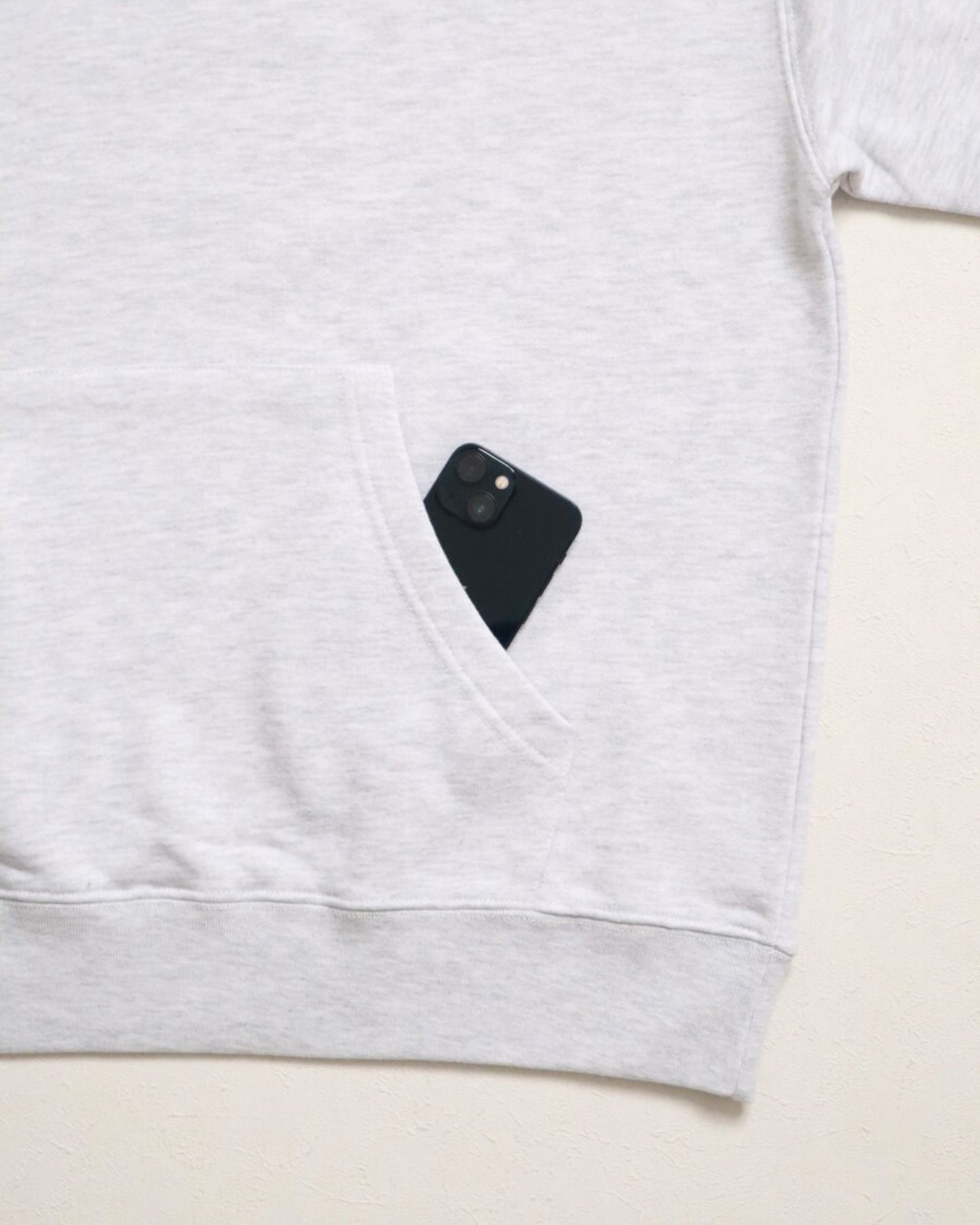 Arrow Logo Hoodie / スプレーアートロゴパーカー