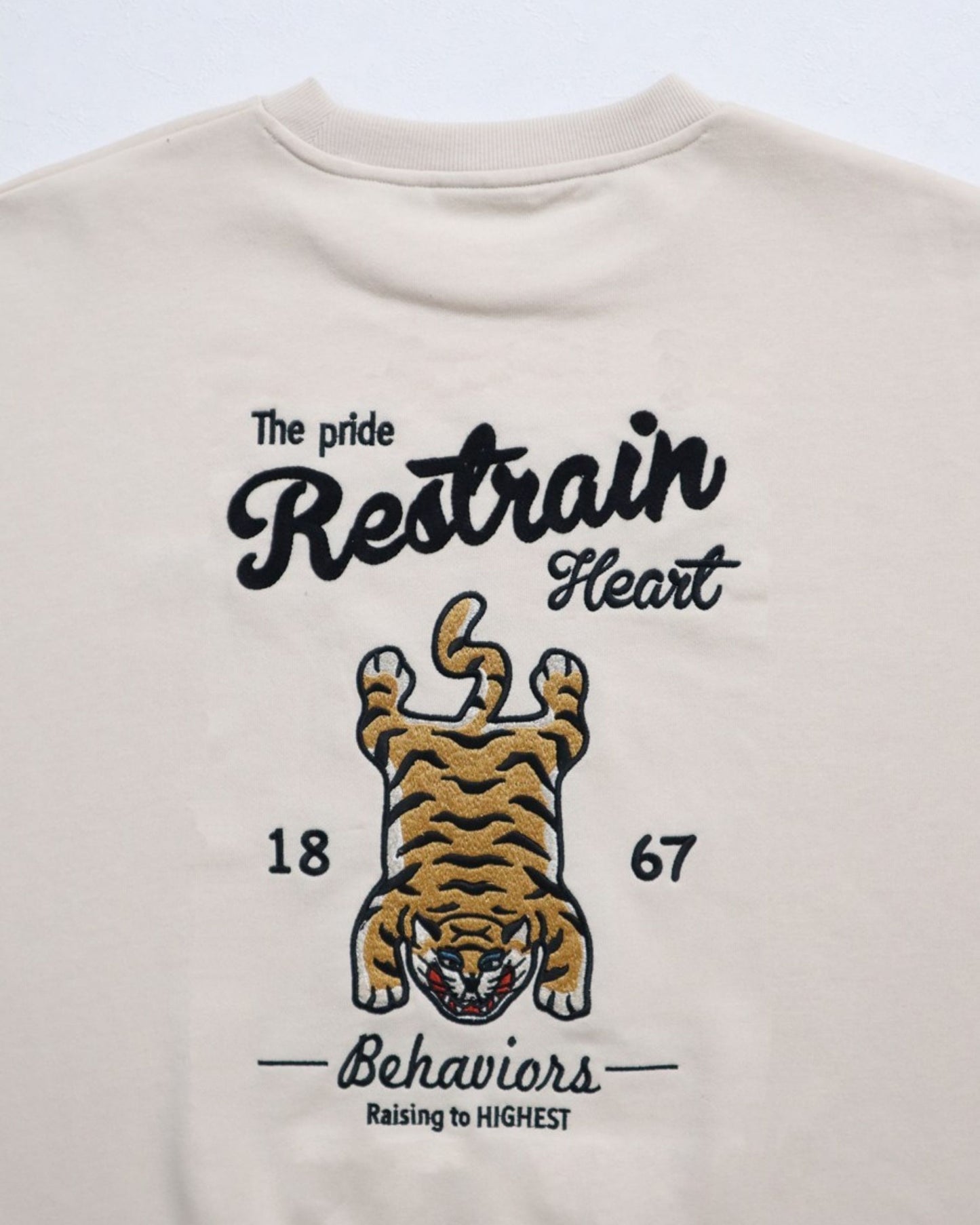 チベタンラグスウェット　タイガー柄