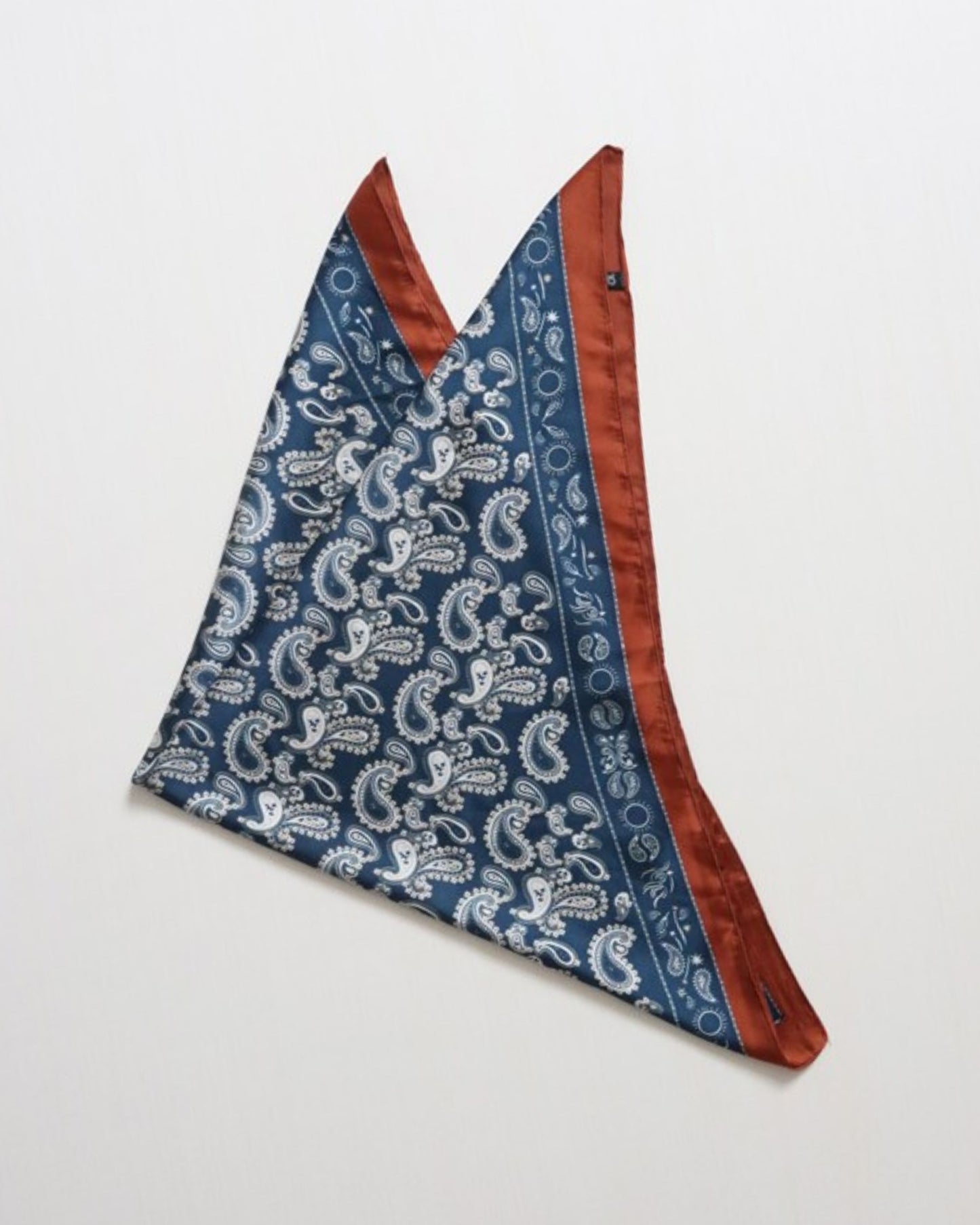 スカーフ付 ロゴ刺繍シャツ　