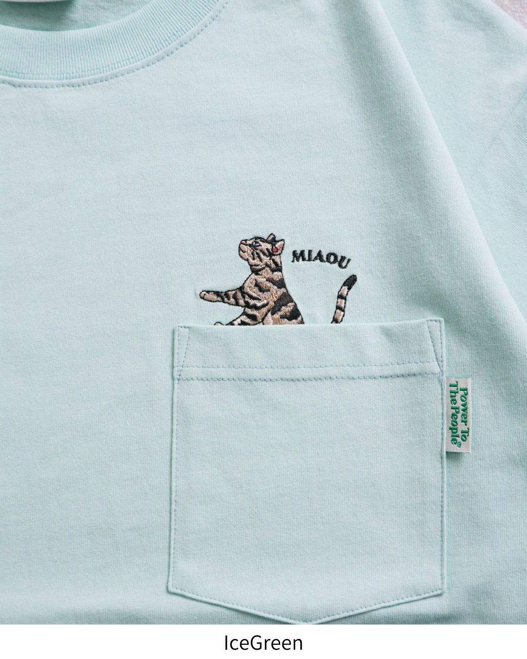 猫ポケ刺繍Tシャツ