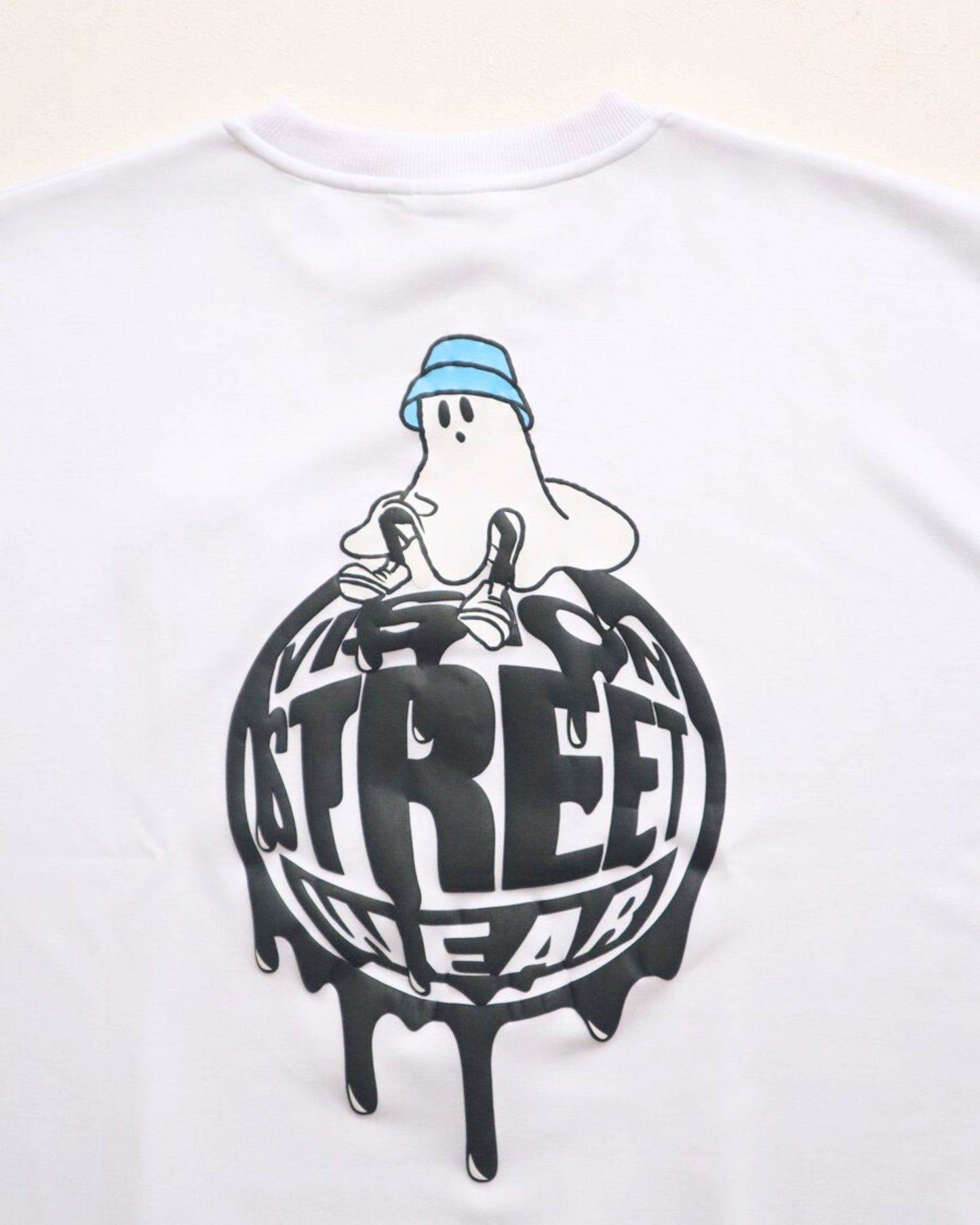 Ghost circle logo CN