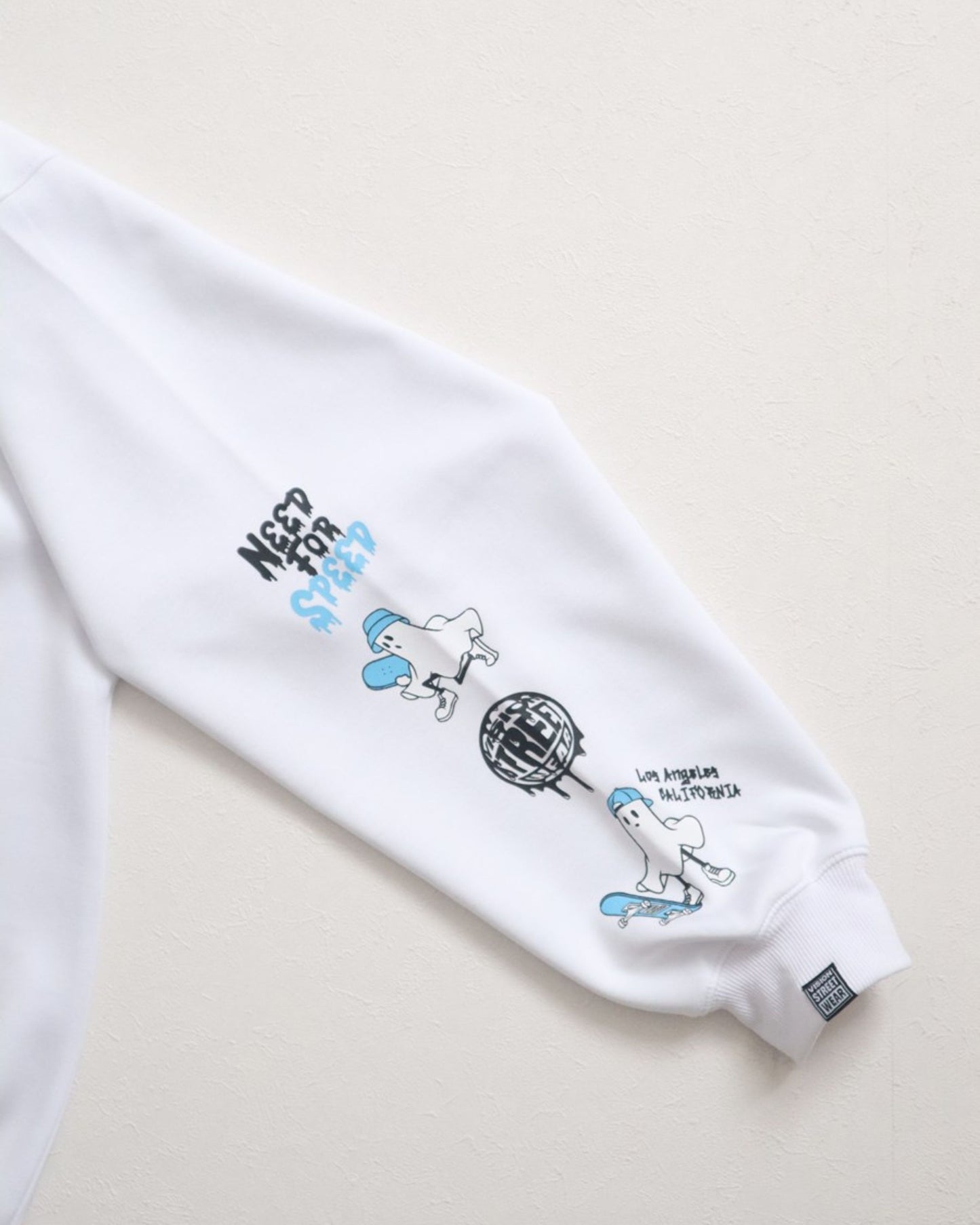 Ghost circle logo CN