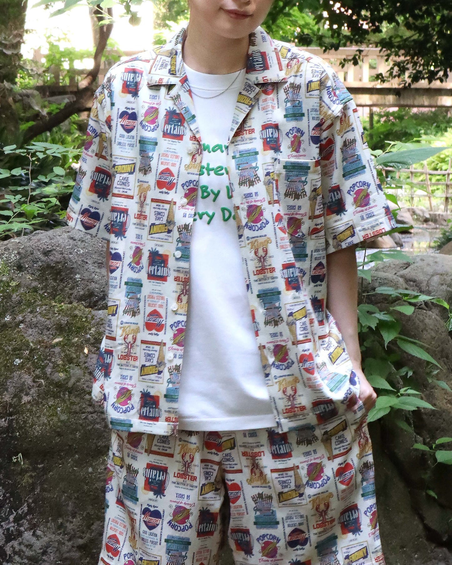 【梨地】総柄シャツ