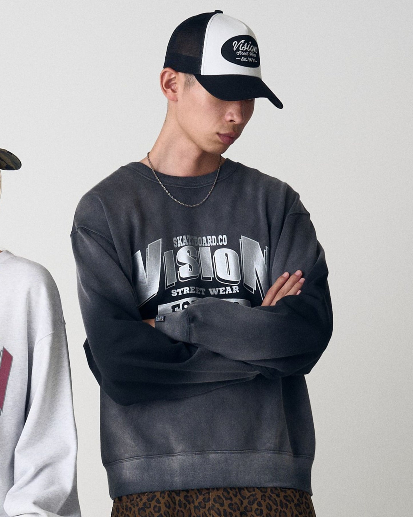 Bleach College Sweat / 箔プリントロゴスウェット