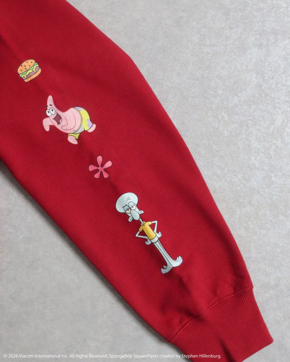 【スポンジ・ボブ】サガラ刺繍　袖プリントスウェット