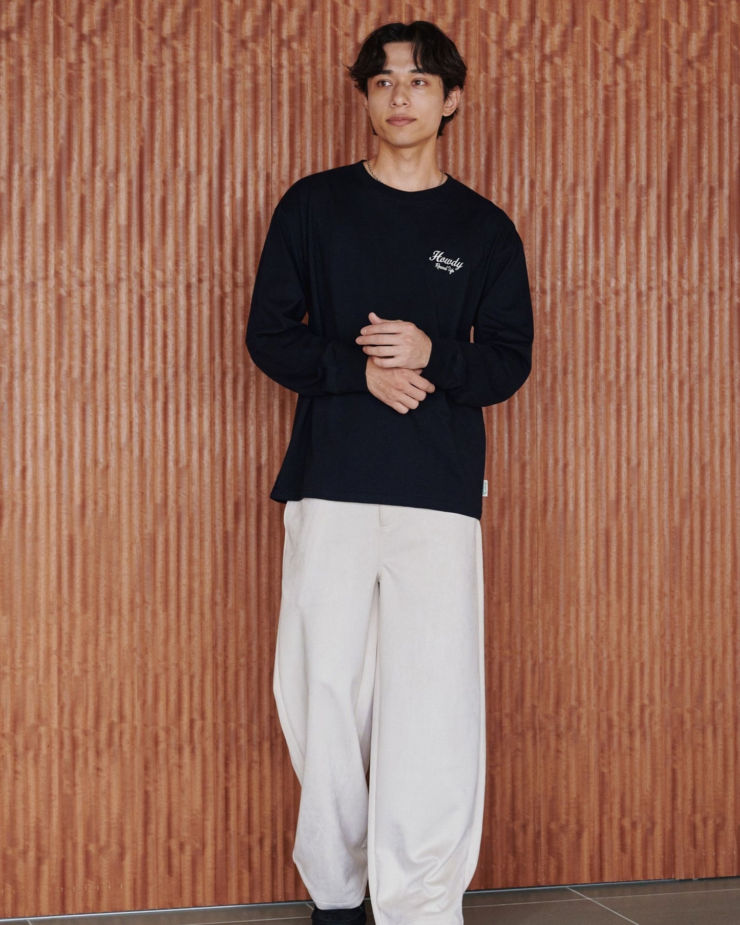 馬刺繍ロゴロンT