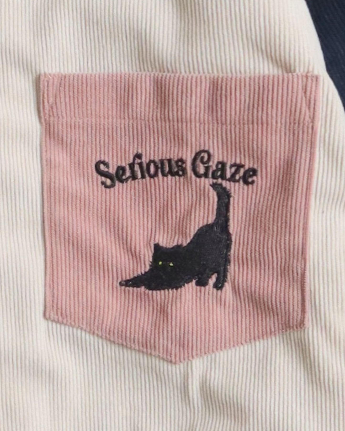 ネコ刺繍　コーデュロイシャツ
