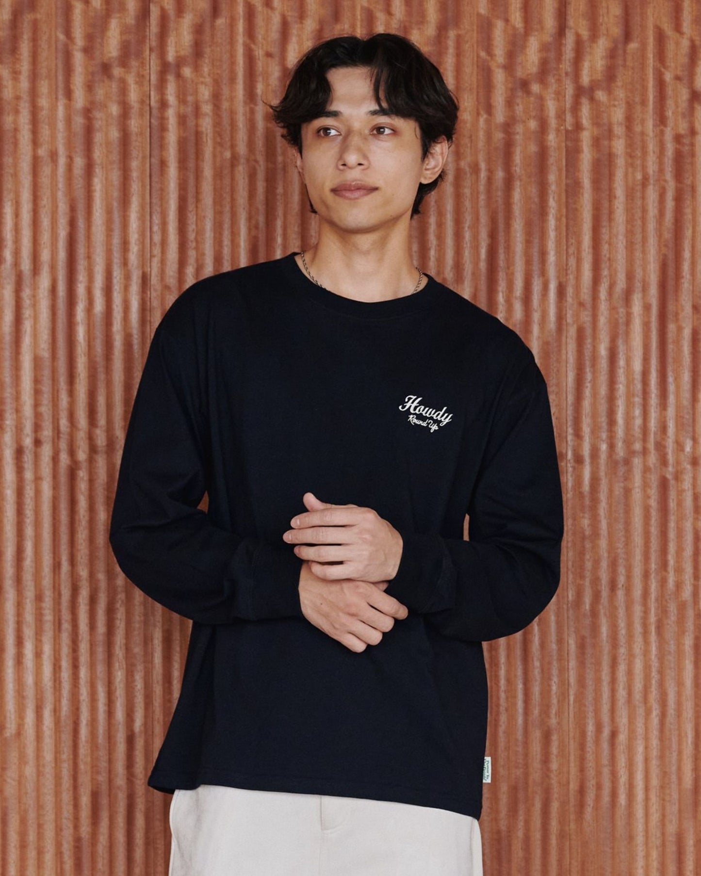 馬刺繍ロゴロンT