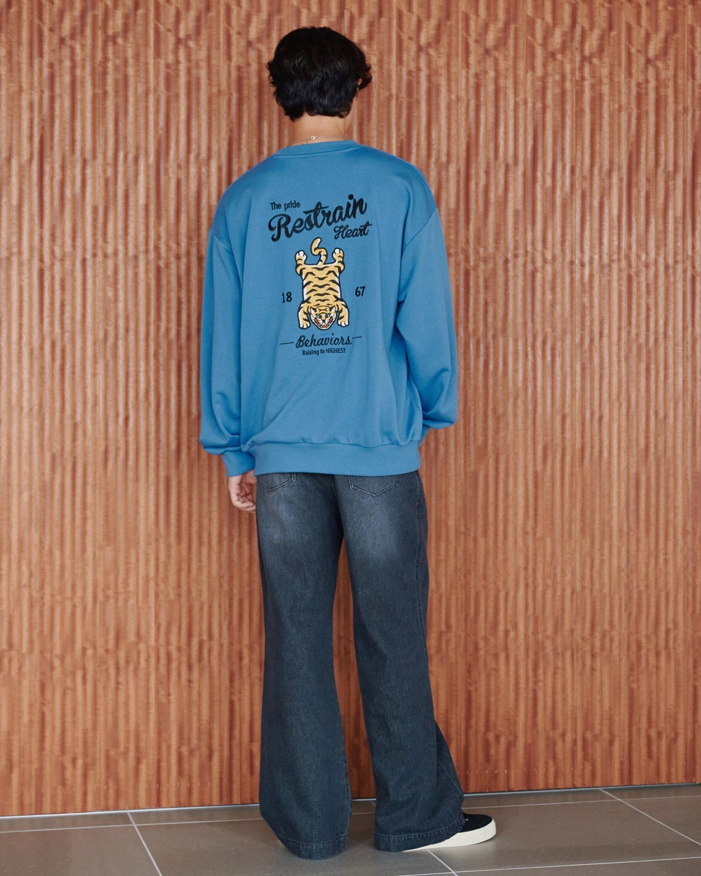 チベタンラグスウェット　タイガー柄