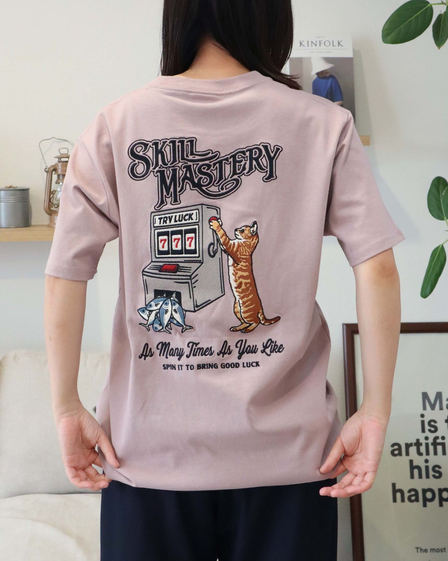 スロットネコ刺繍T