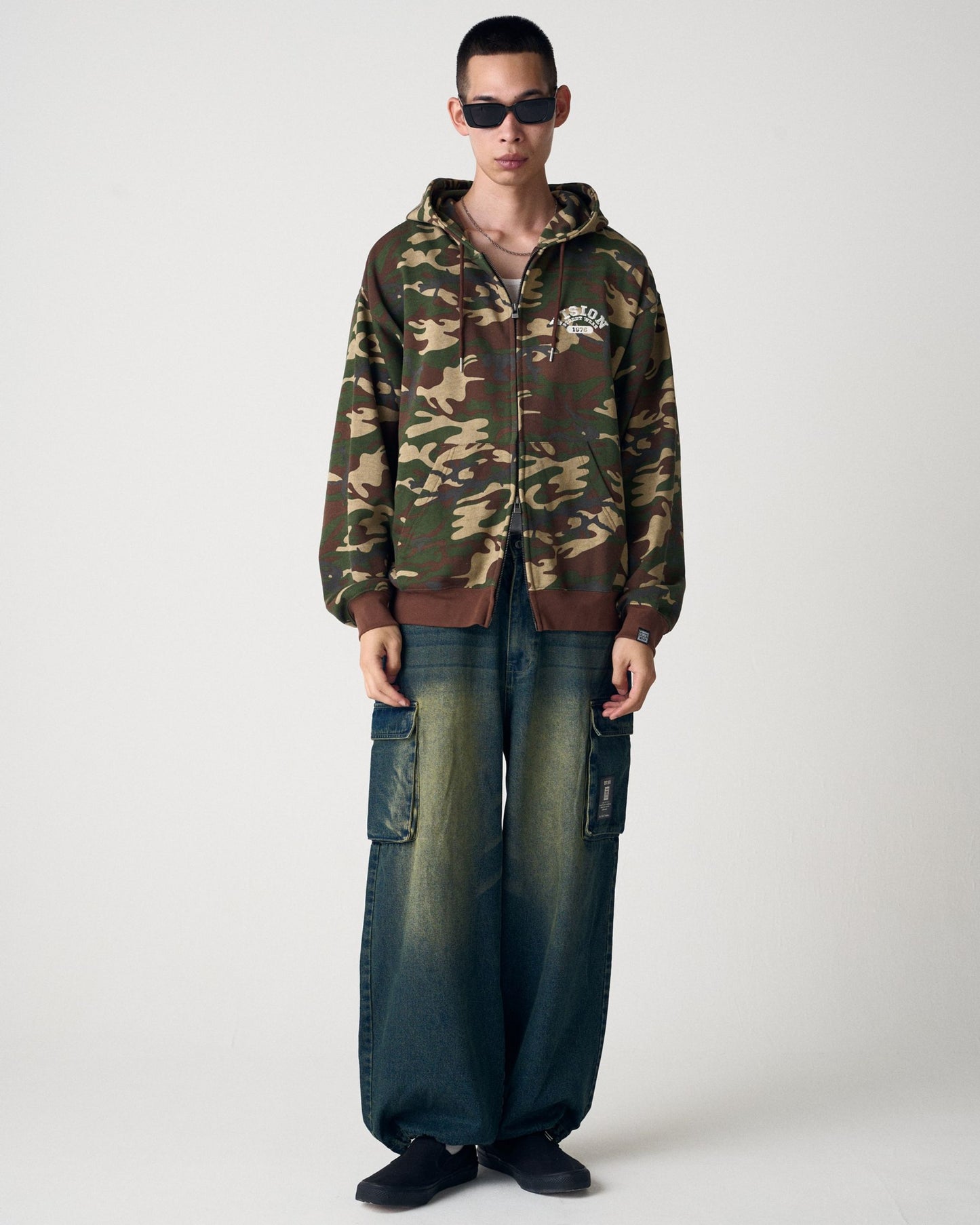 College Logo ZIP Hoodie / カレッジ刺繍パーカー