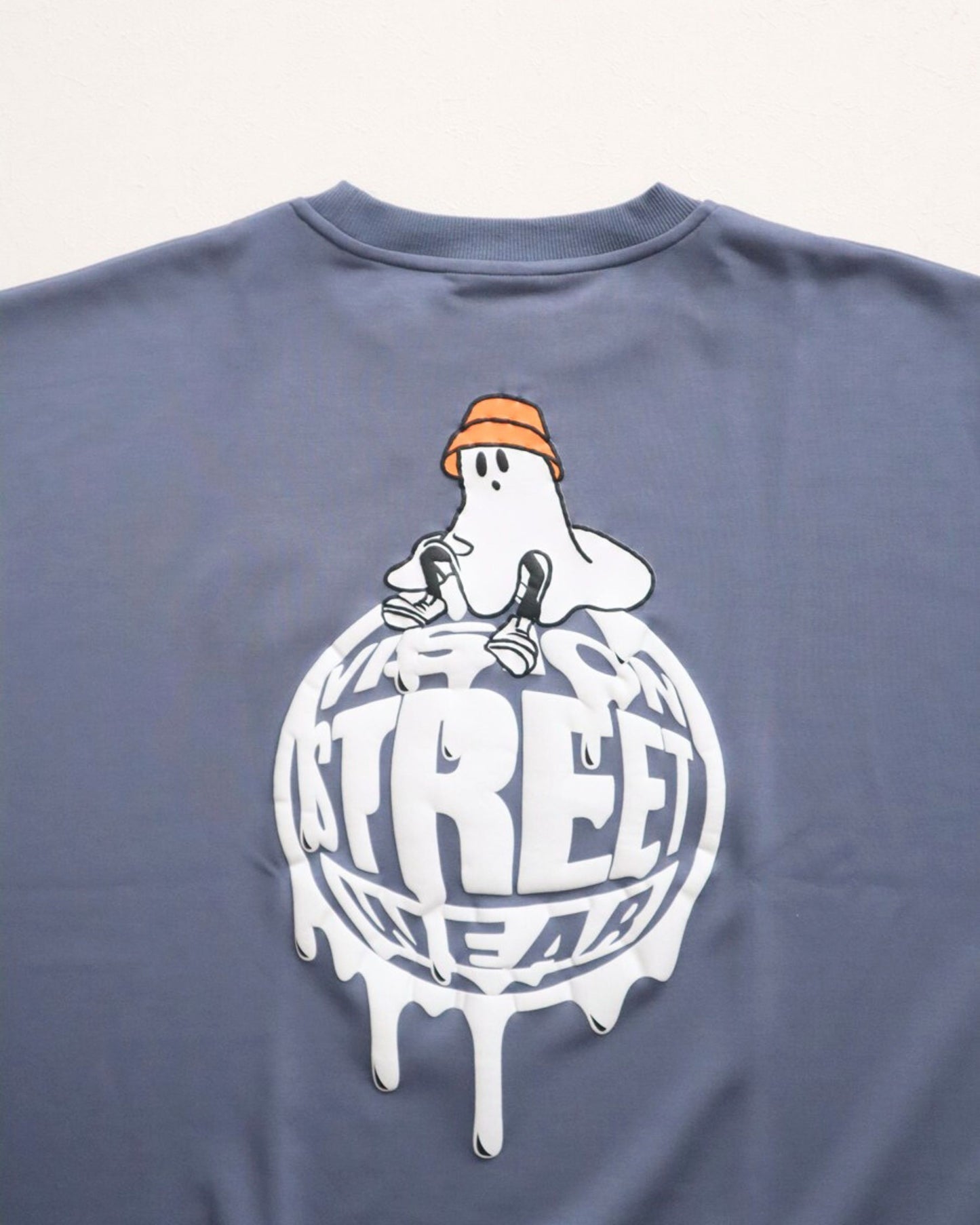 Ghost circle logo CN