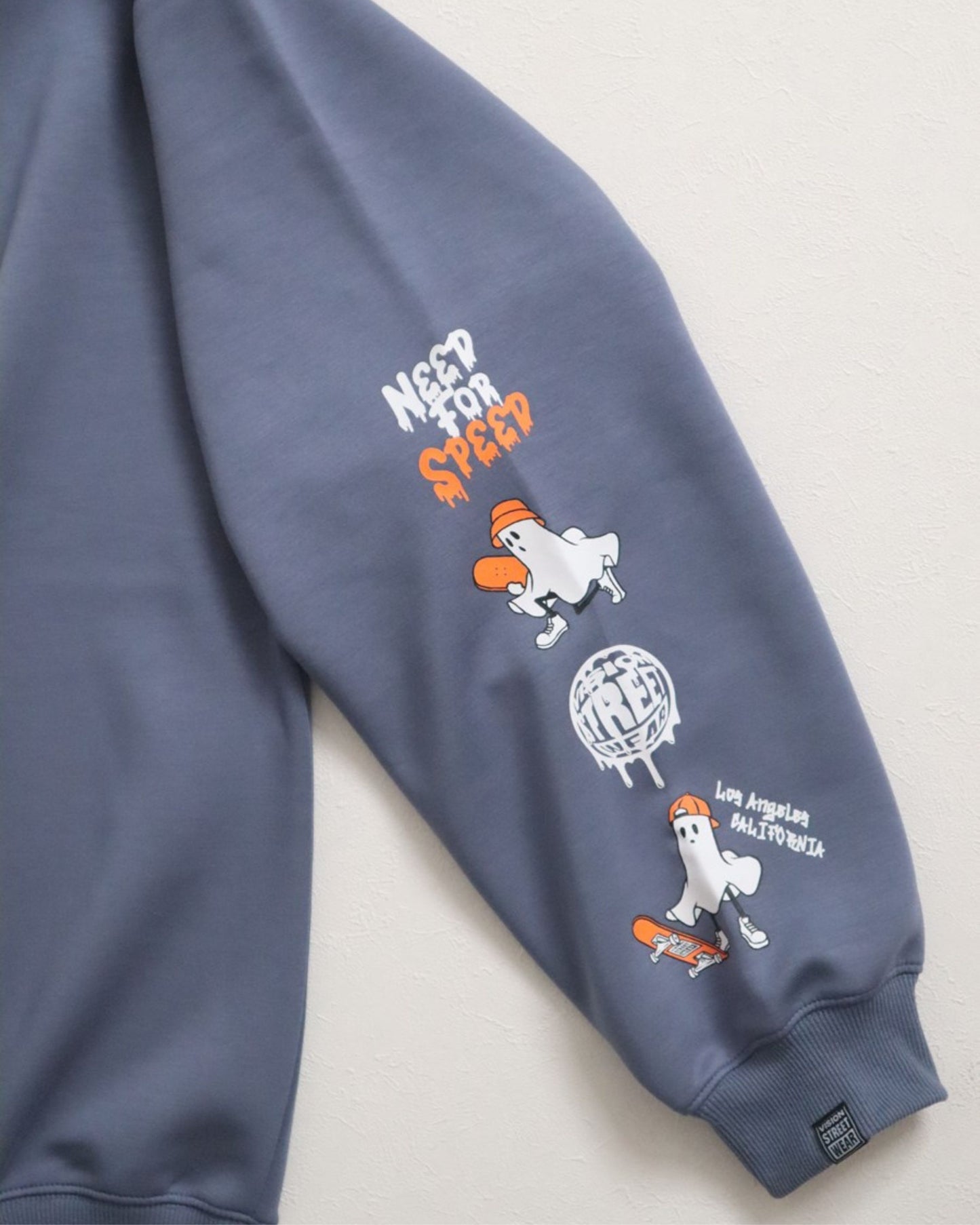 Ghost circle logo CN