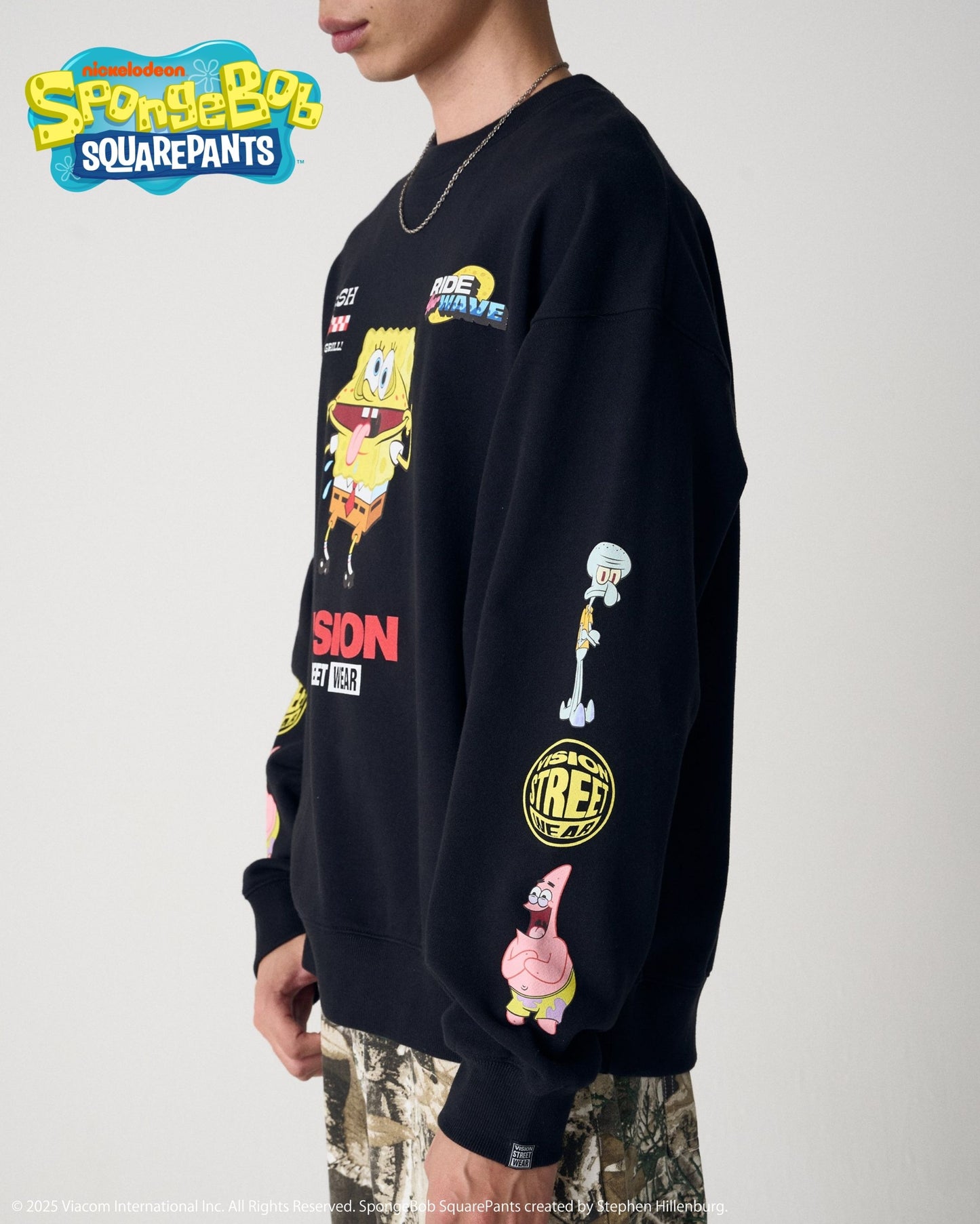 【スポンジ・ボブコラボ】Racing Sweatshirt / 袖プリントコラボスウェット
