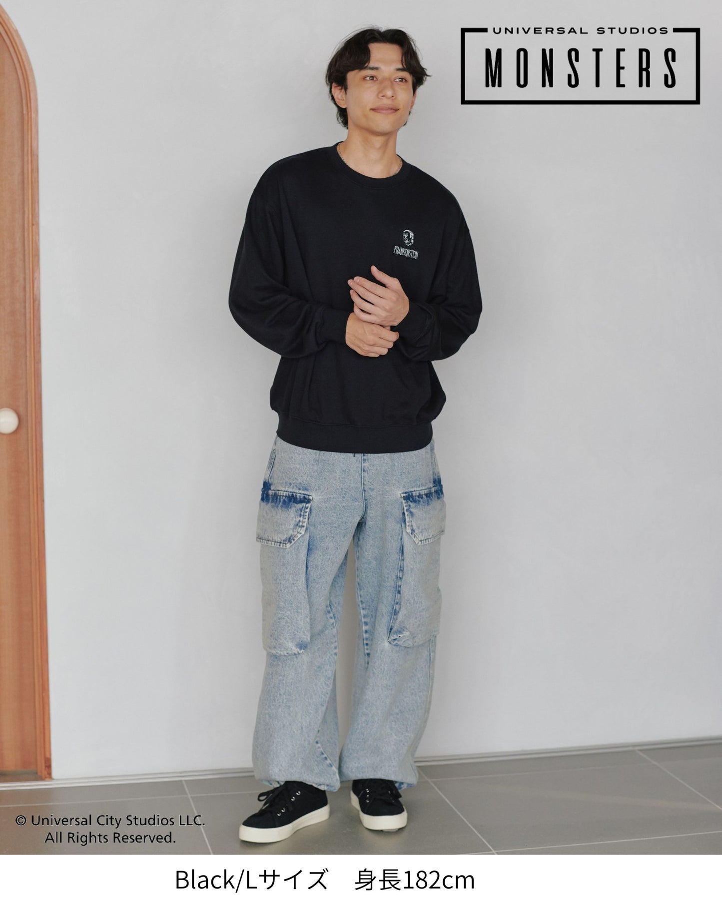 【UNIVERSAL MONSTERS】ポスターイラストスウェット　フランケンシュタイン柄