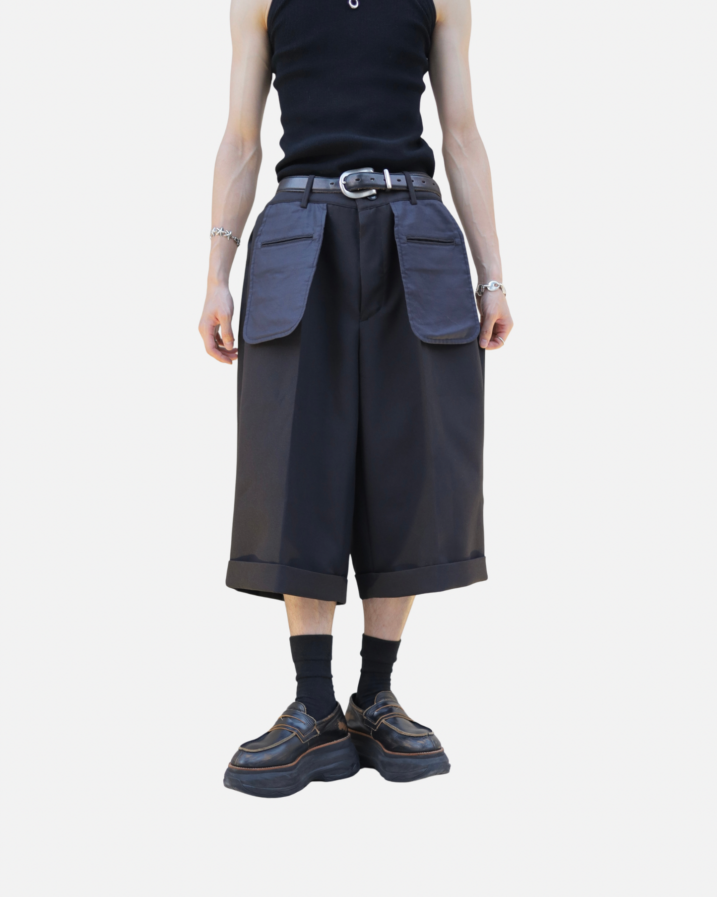 【LOILE】Avant Flap Shorts BLACK
