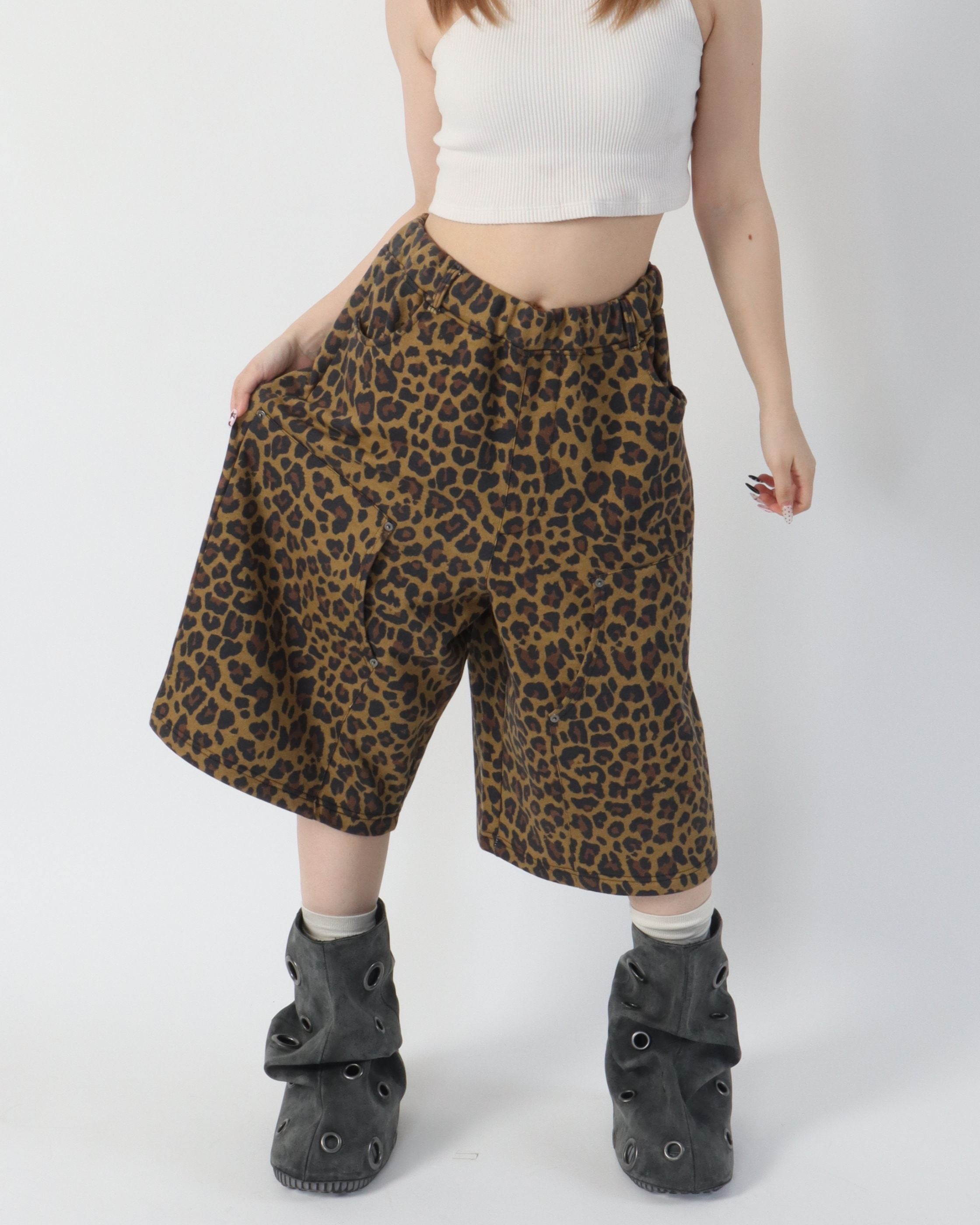 Double Knee Sweat Shorts / ダブルニースウェットショーツ – Ha-Li-C