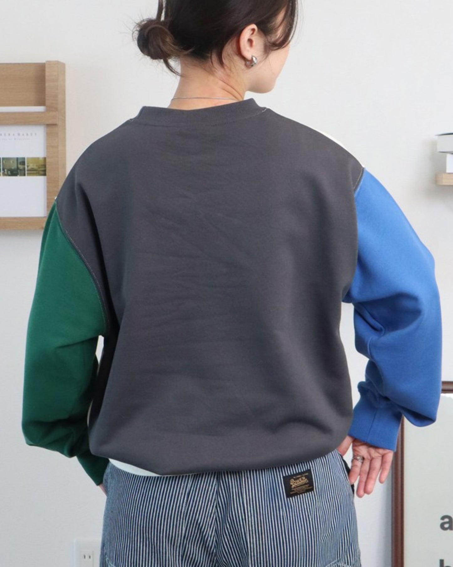【セサミストリート】フロント刺繍スウェット