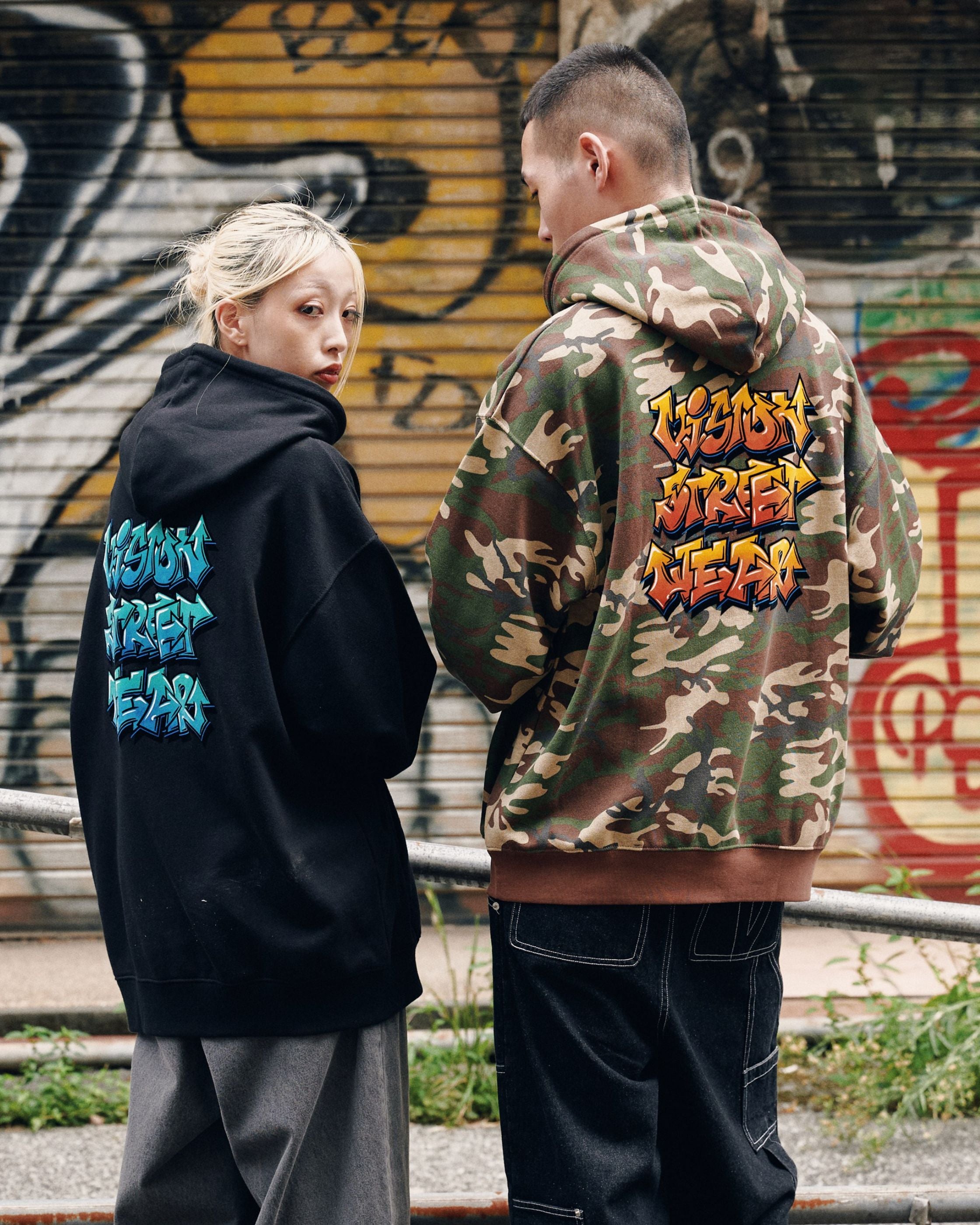 VISION STREET WEAR】Arrow Logo Hoodie / スプレーアートロゴパーカー