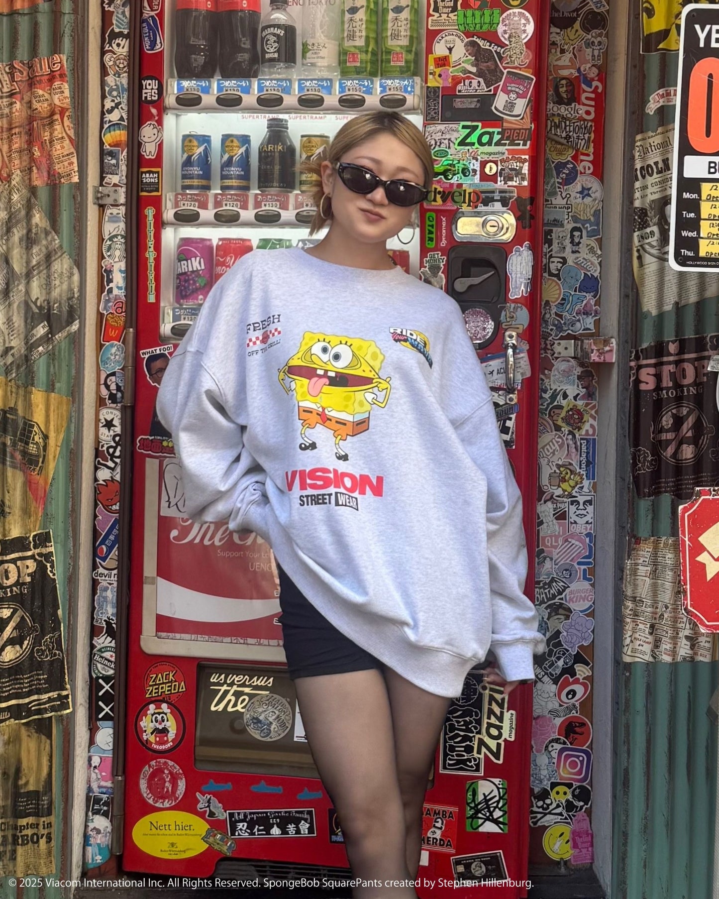 【スポンジ・ボブコラボ】Racing Sweatshirt / 袖プリントコラボスウェット