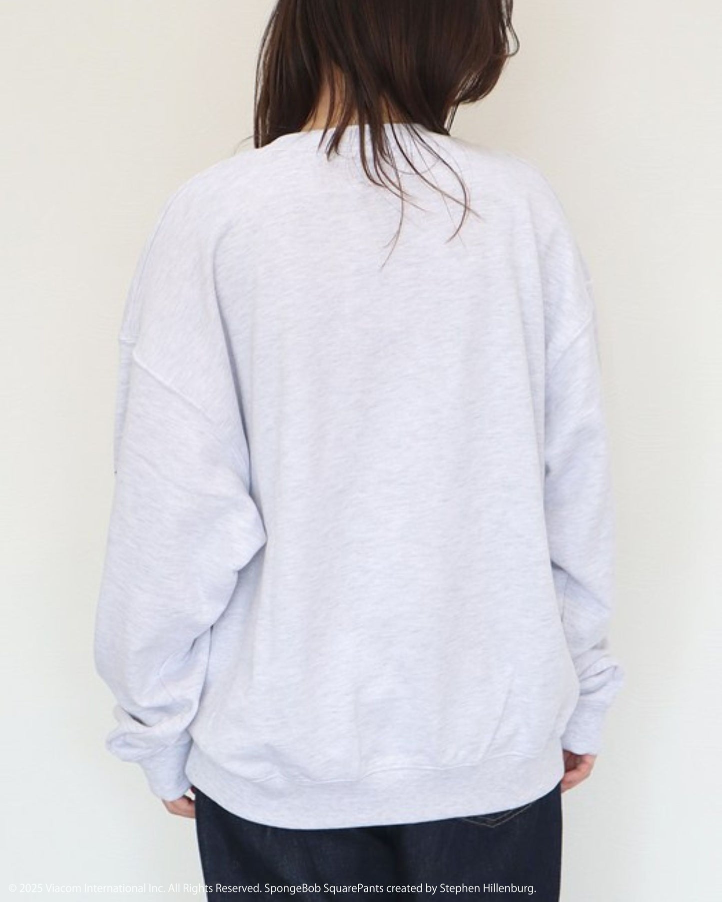 【スポンジ・ボブコラボ】Racing Sweatshirt / 袖プリントコラボスウェット