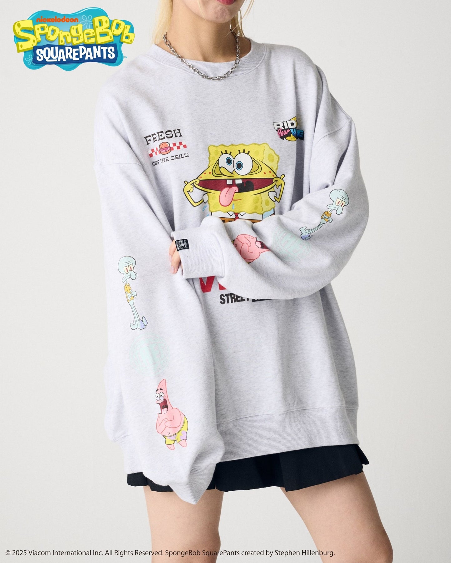 【スポンジ・ボブコラボ】Racing Sweatshirt / 袖プリントコラボスウェット