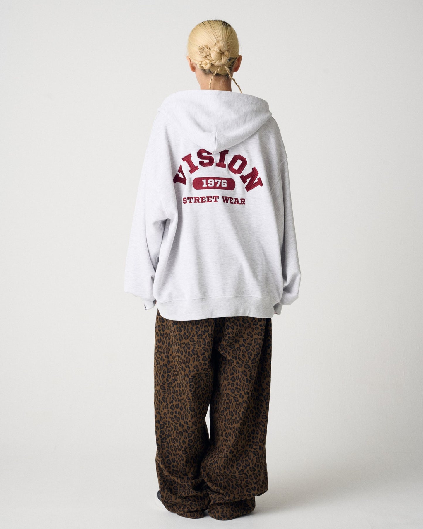 College Logo ZIP Hoodie / カレッジ刺繍パーカー