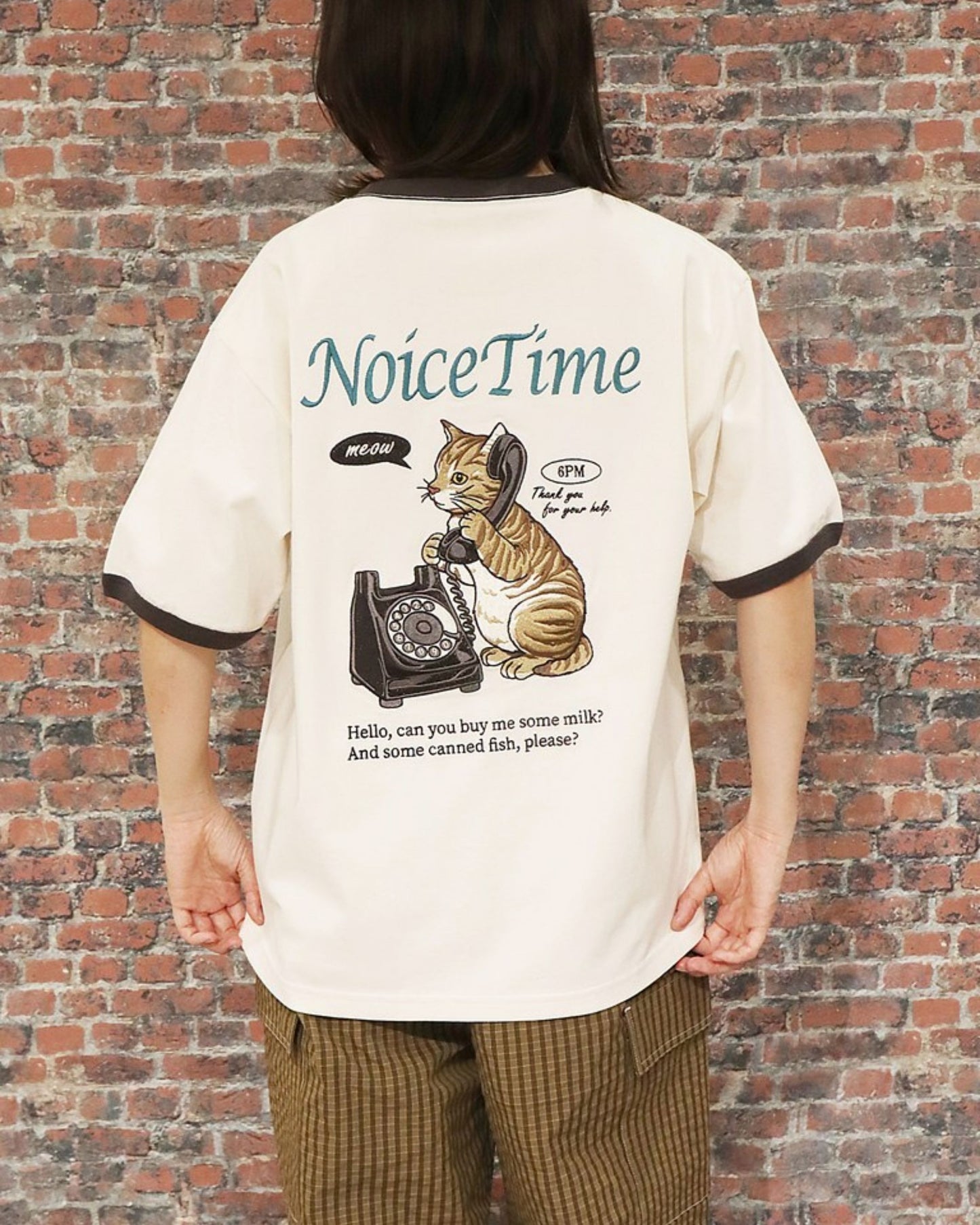 テレフォン ネコ刺繍T