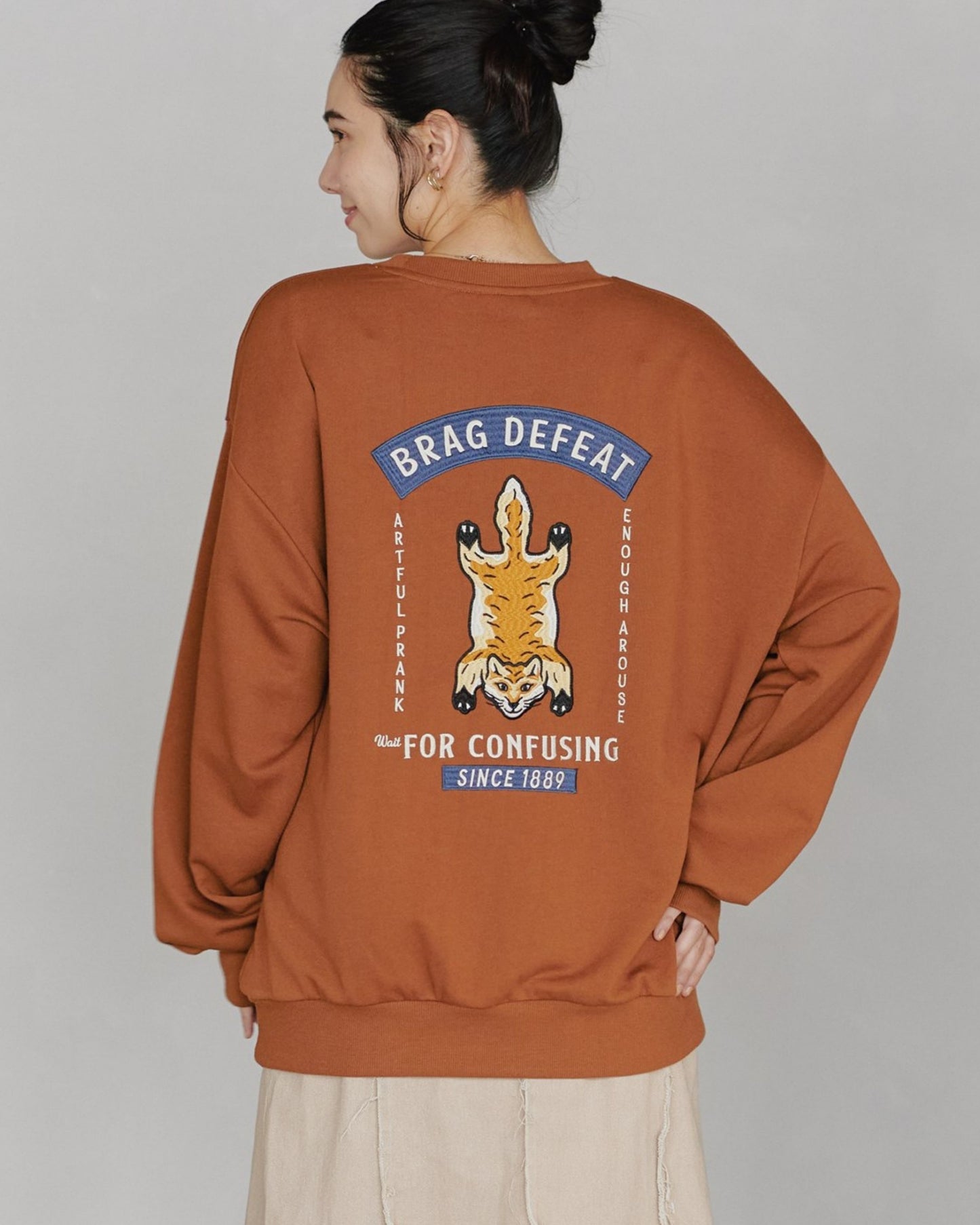 チベタンラグスウェット　キツネ柄