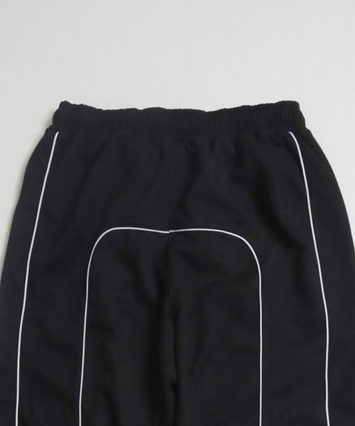 Fake suede piping pants / フェイクスエードパイピングパンツ