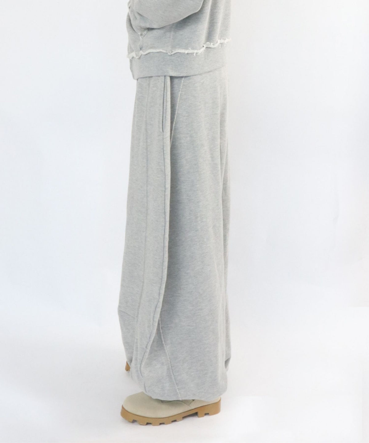 Ultra baggy sweatpants / ウルトラバギースウェットパンツ