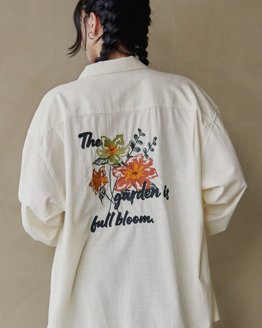 リネンライクシャツ　フラワー柄