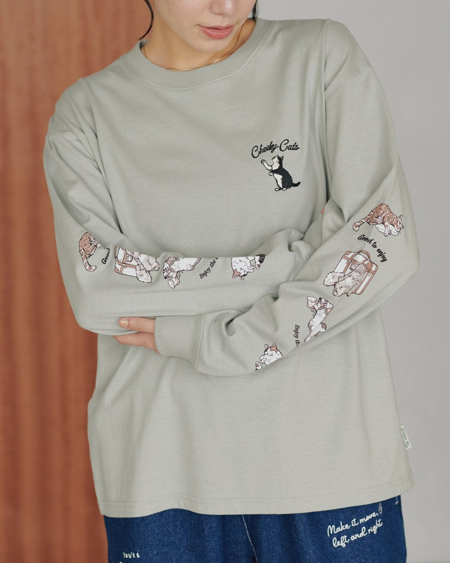 ネコ袖プリントロンT