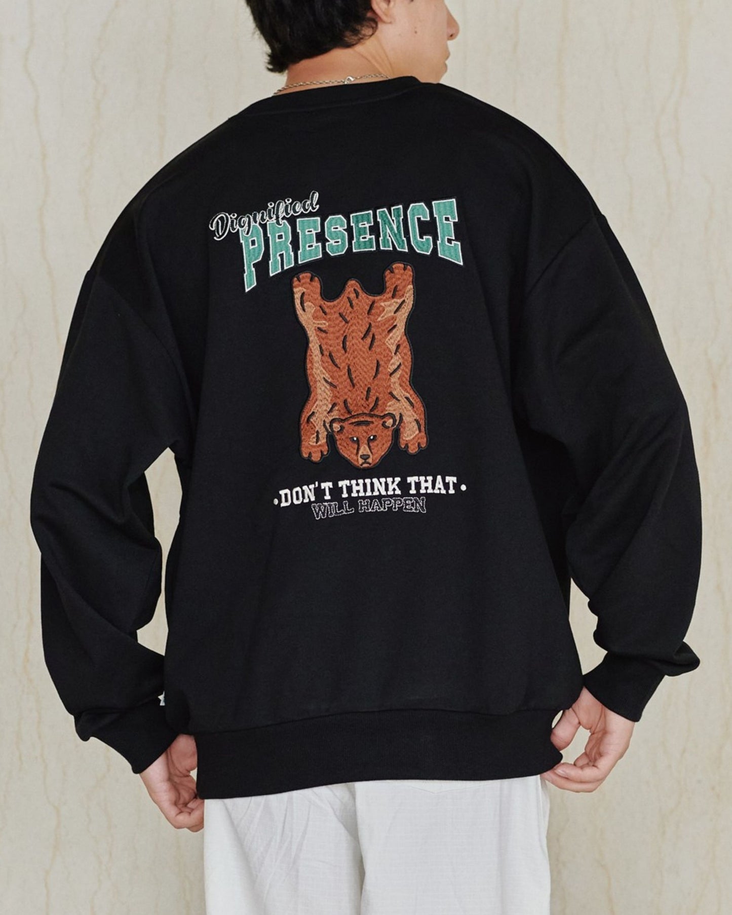 チベタンラグスウェット　クマ柄