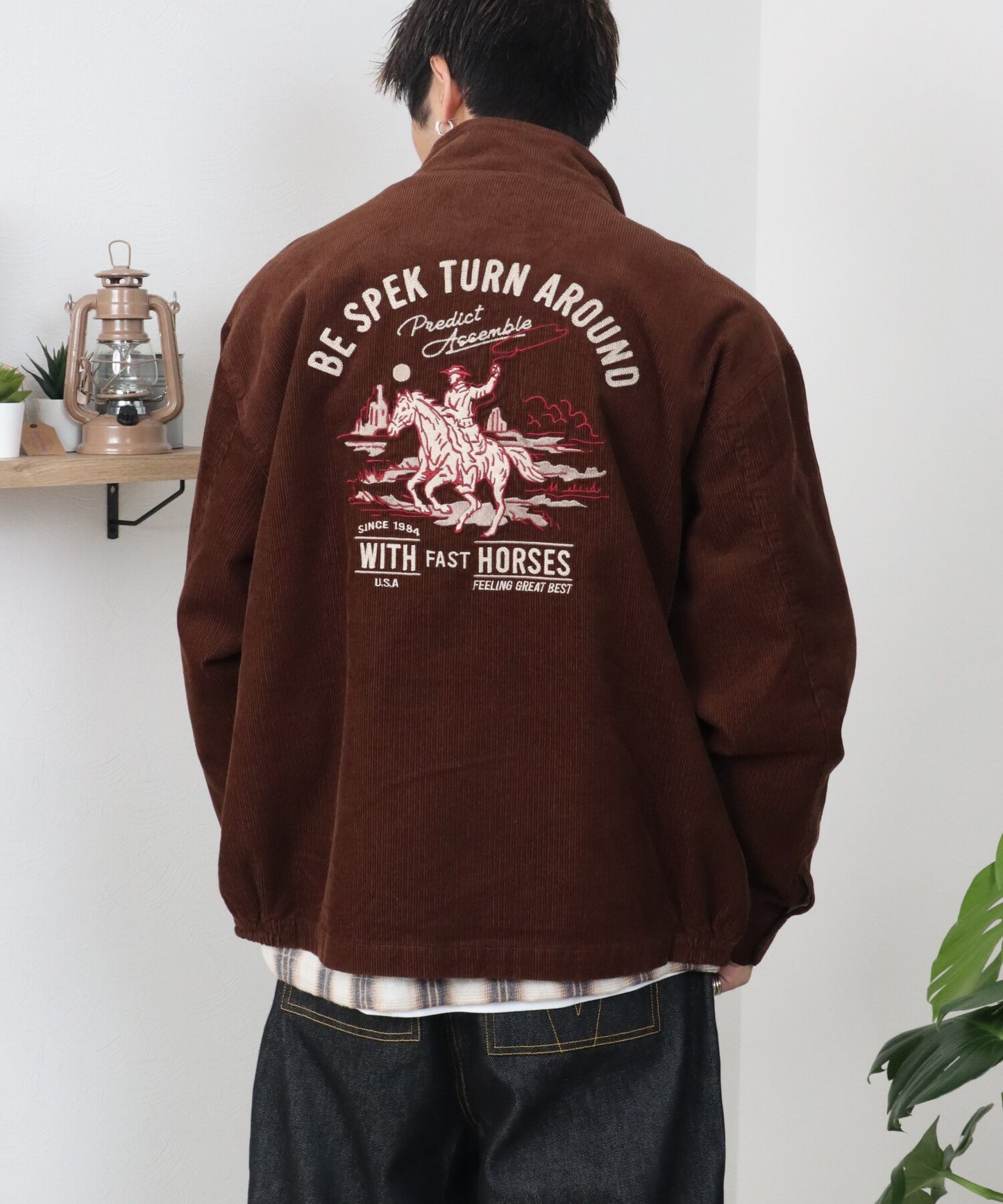 コーデュロイ刺繍スタンドジャケット