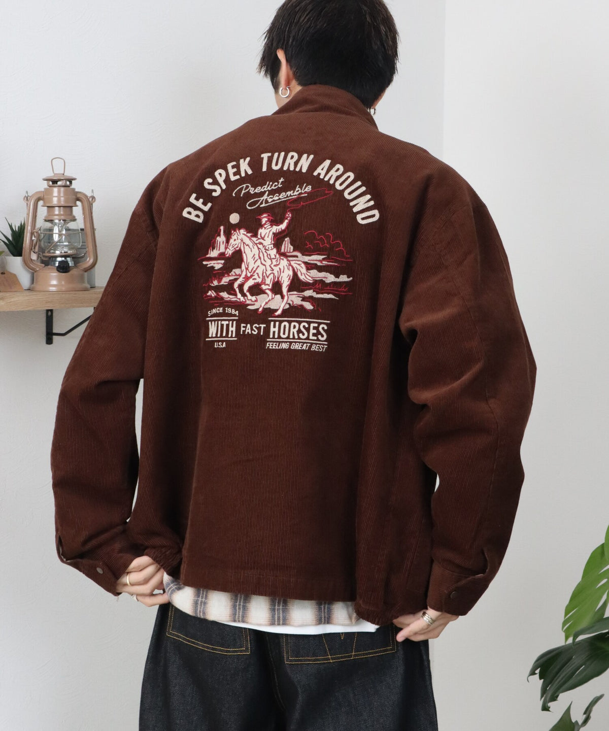 コーデュロイ刺繍スタンドジャケット