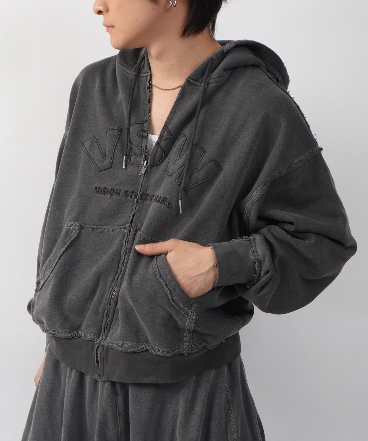 Pigment logo hoodie / ピグメントZIPパーカー
