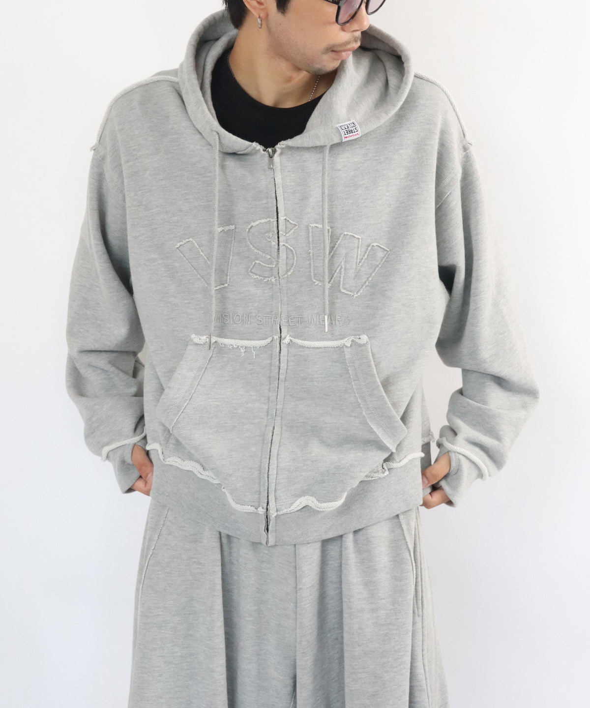 Pigment logo hoodie / ピグメントZIPパーカー